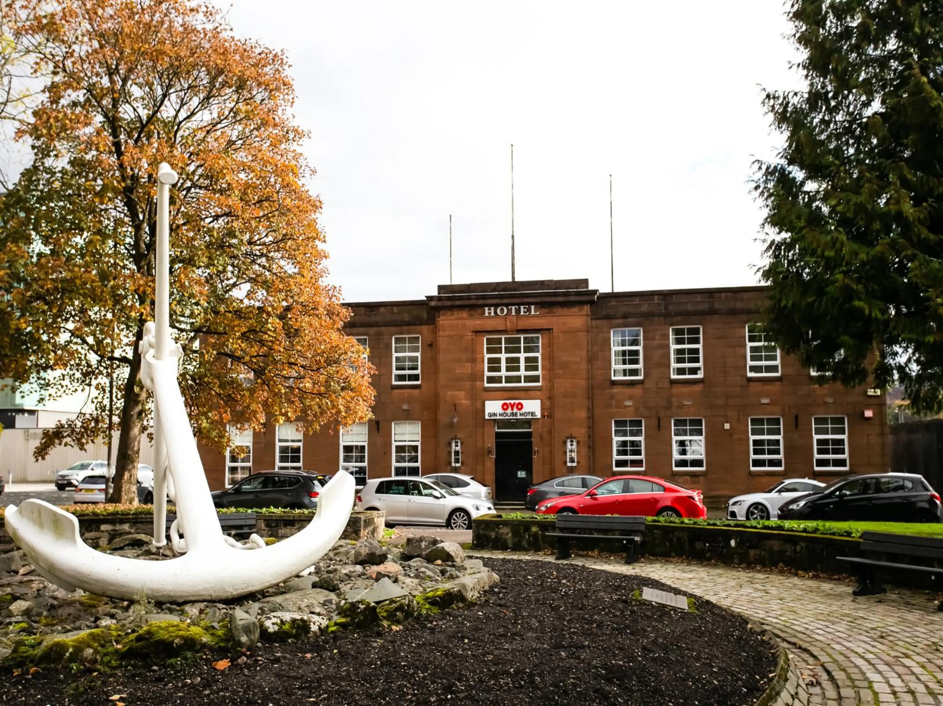 Day in OYO Gin House Hotel