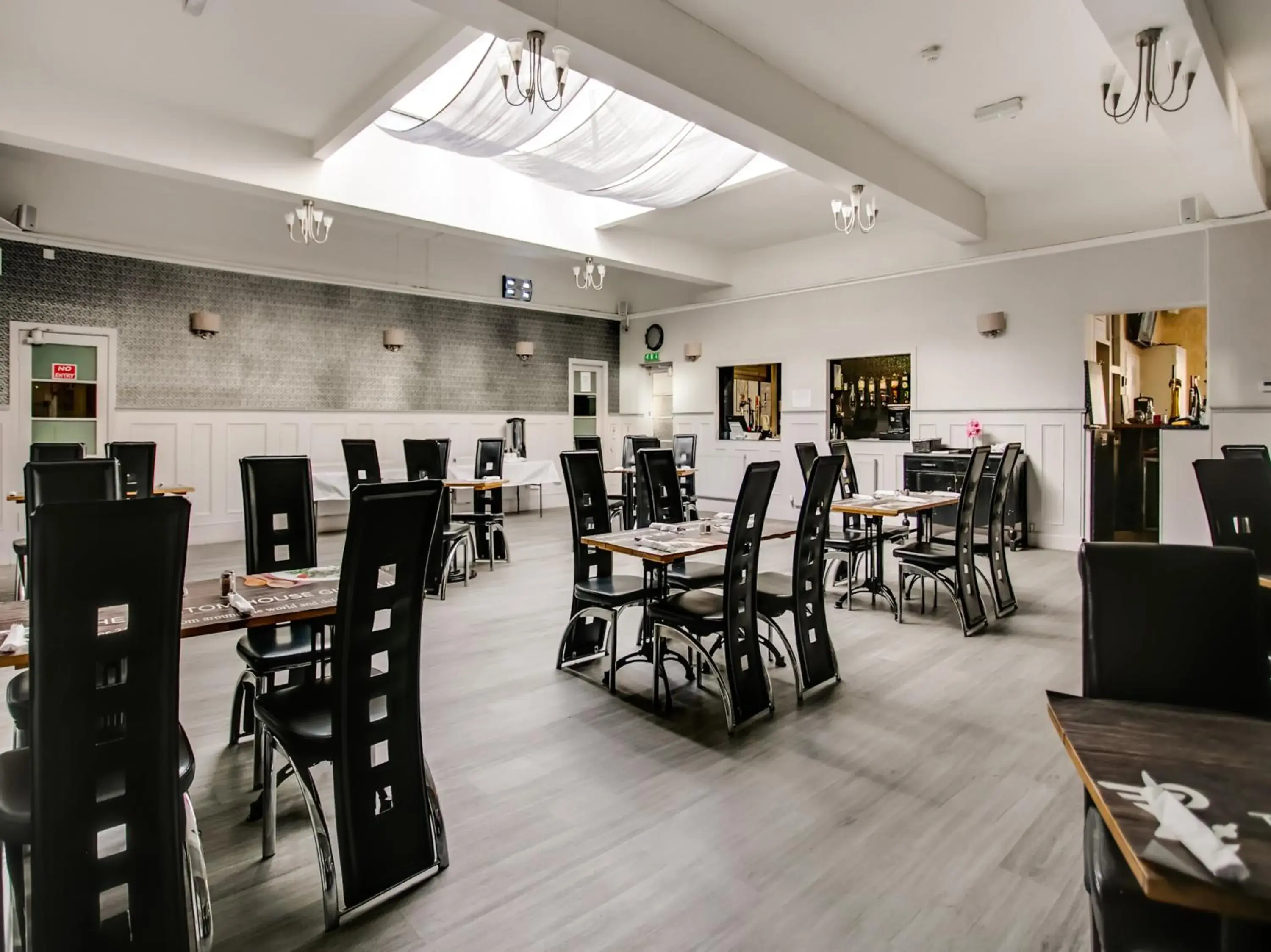 Restaurant/places to eat in OYO Gin House Hotel Restaurant/places to eat in OYO Gin House Hotel