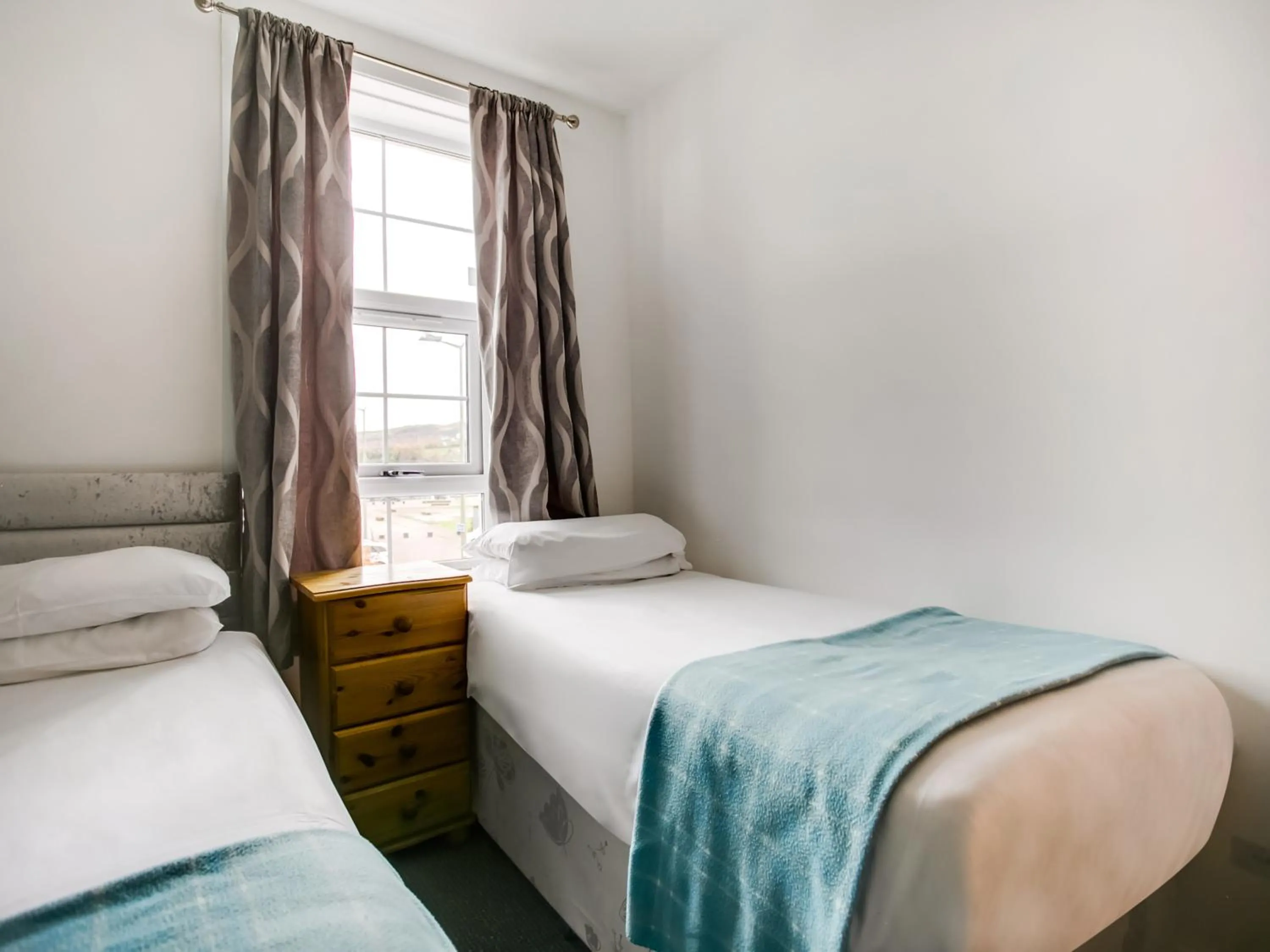 Bedroom, Bed in OYO Gin House Hotel