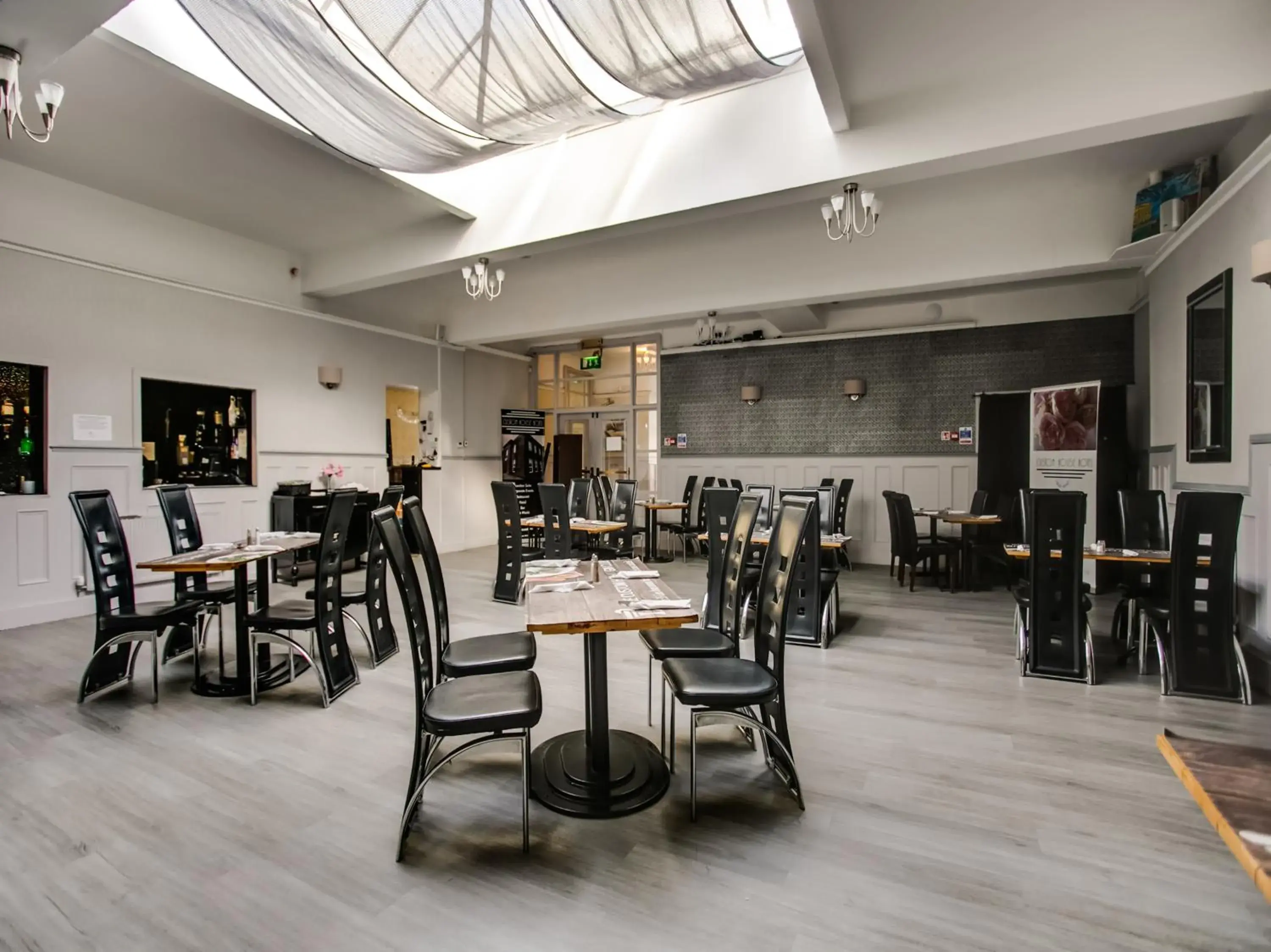 Breakfast in OYO Gin House Hotel Breakfast in OYO Gin House Hotel