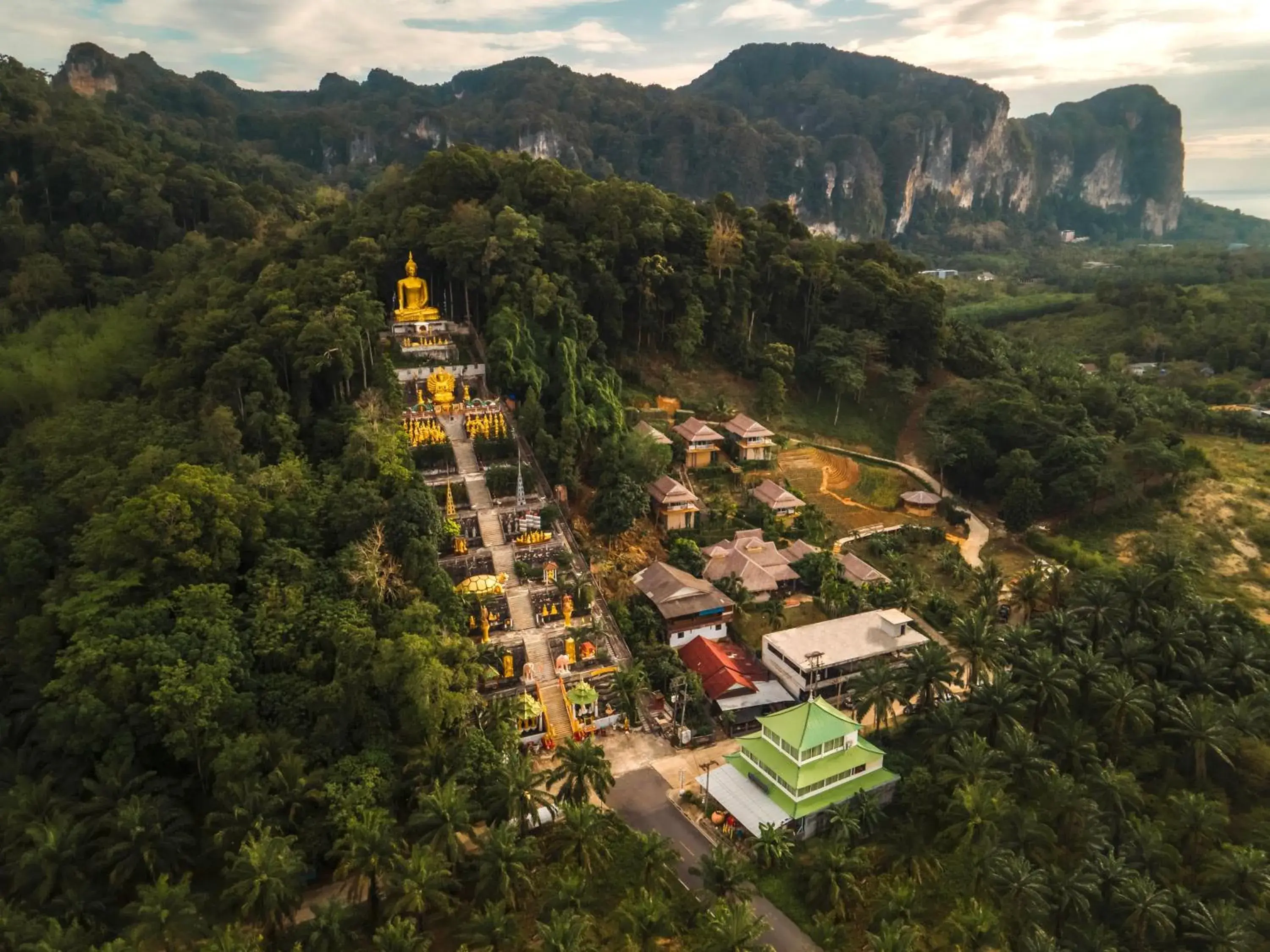 Natural landscape in Baan Phuvara Retreat - Romantic Jacuzzi Mountain View Villas Natural landscape in Baan Phuvara Retreat - Romantic Jacuzzi Mountain View Villas
