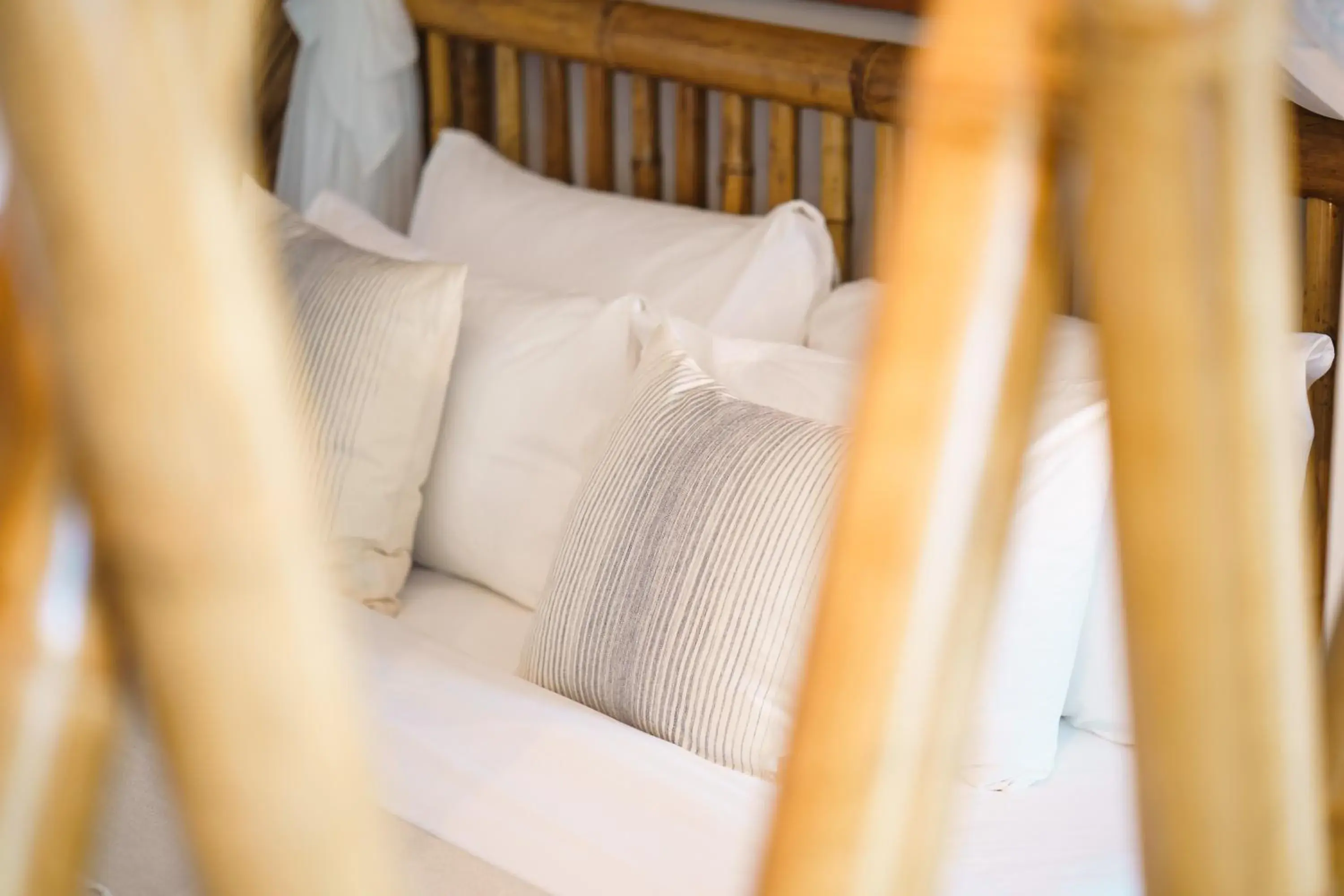 Bed in Baan Phuvara Retreat - Romantic Jacuzzi Mountain View Villas Bed in Baan Phuvara Retreat - Romantic Jacuzzi Mountain View Villas