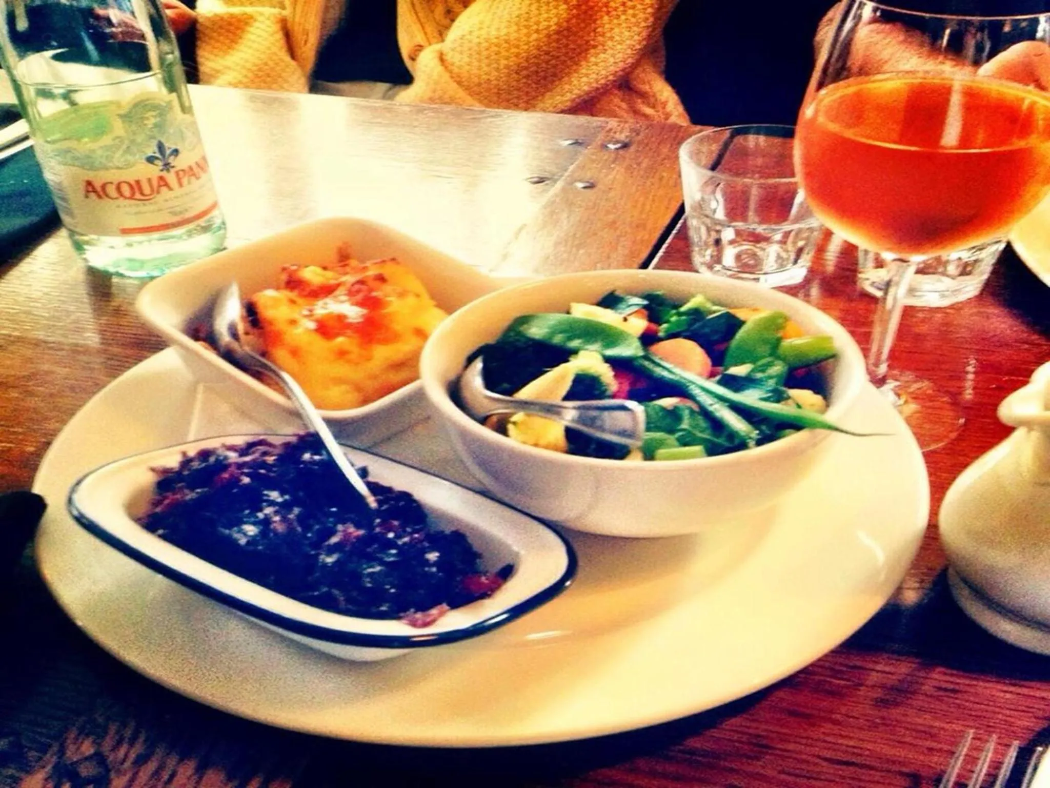 Food in The Black Horse Fulmer