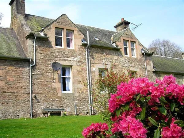 Facade/entrance in Laundry Cottage