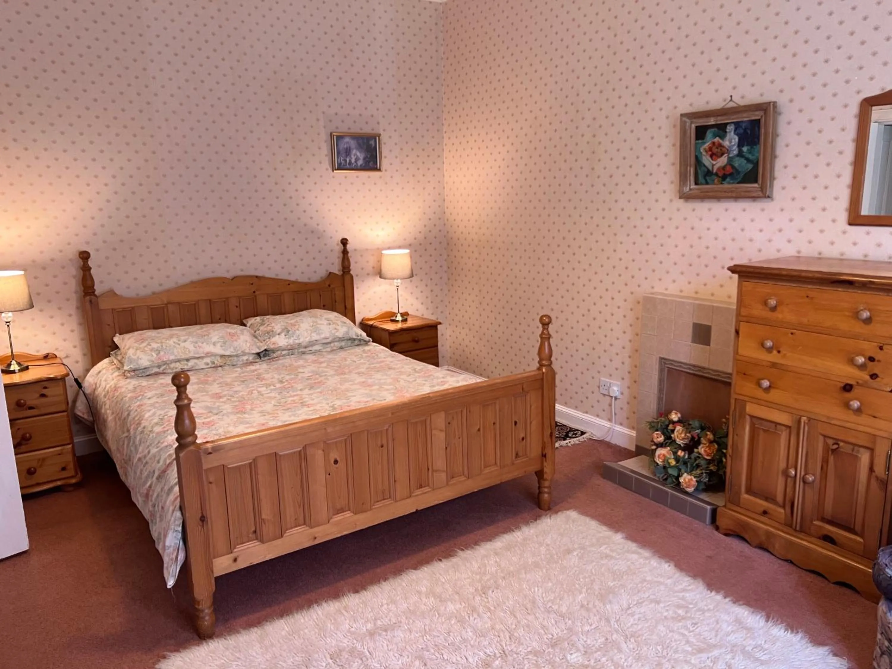Bedroom, Bed in Laundry Cottage