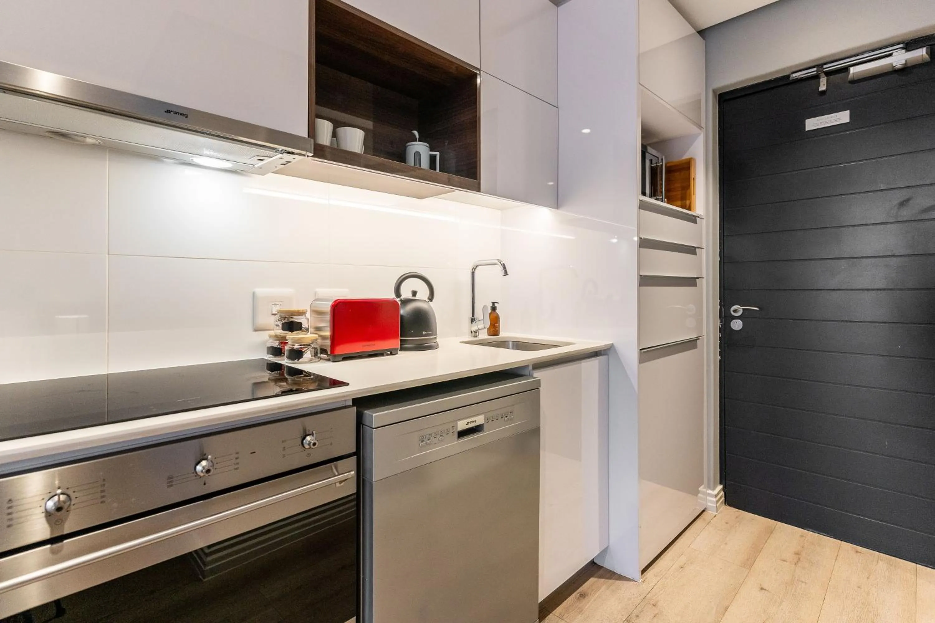 16 on Bree Luxury Apartments