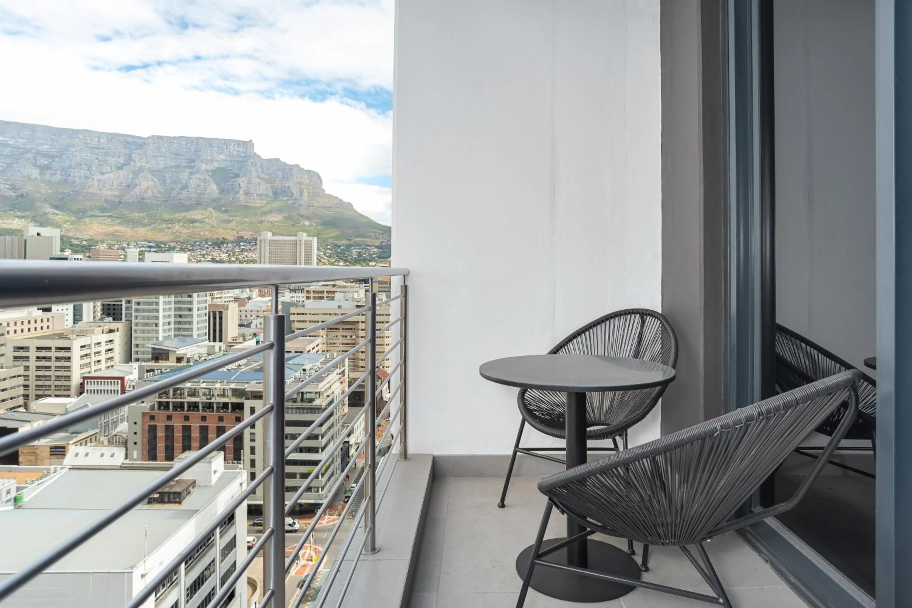 16 on Bree Luxury Apartments