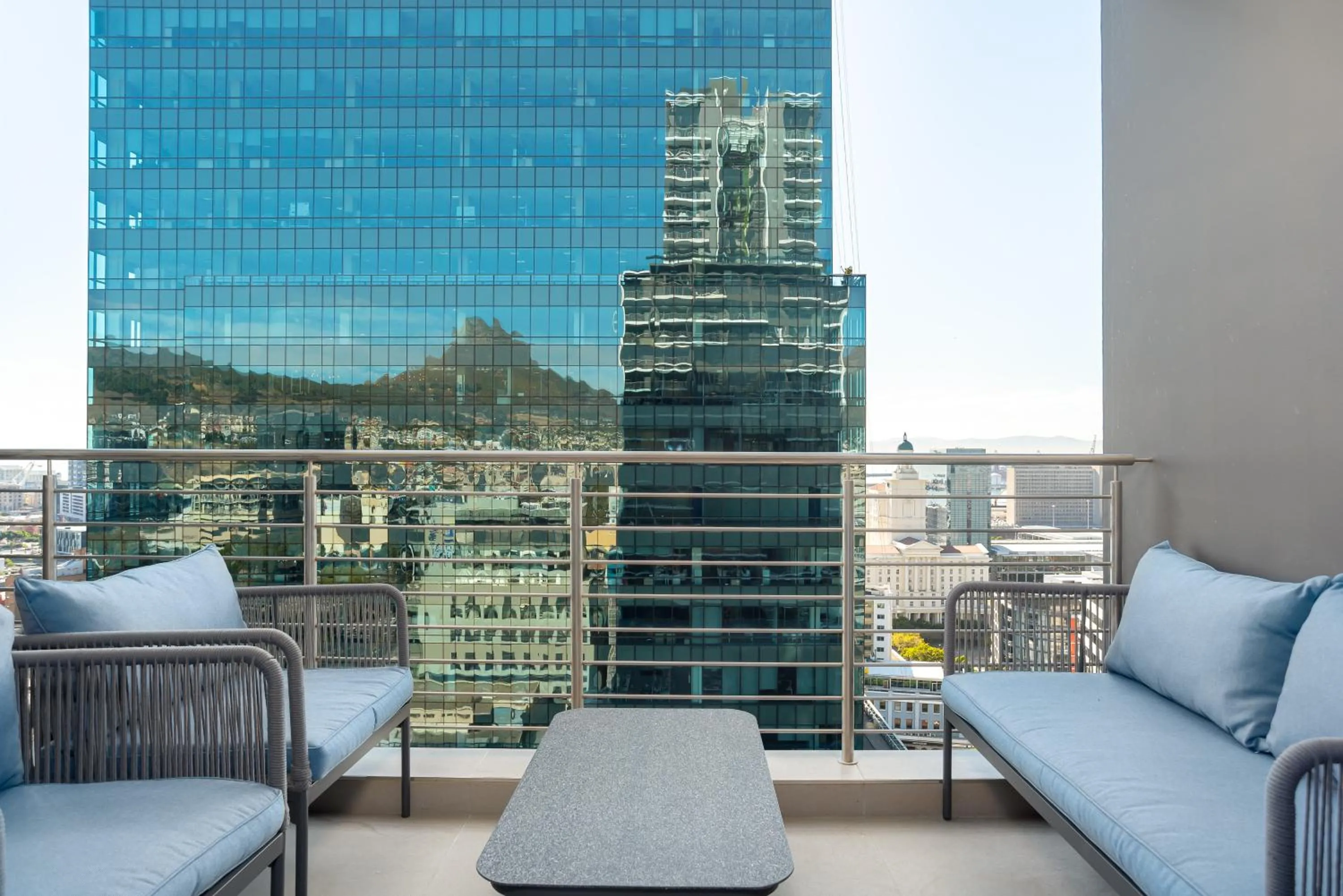 16 on Bree Luxury Apartments
