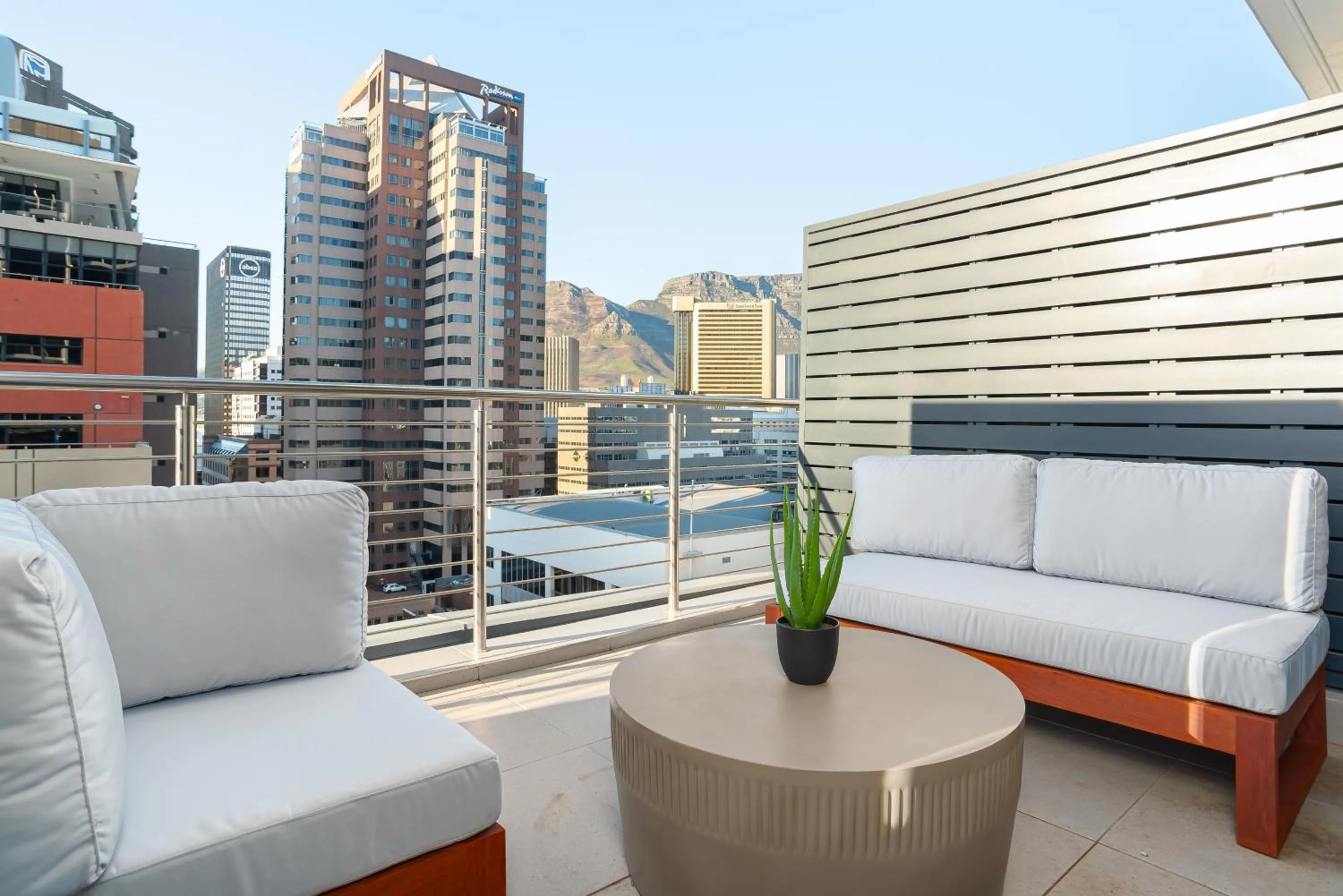 16 on Bree Luxury Apartments