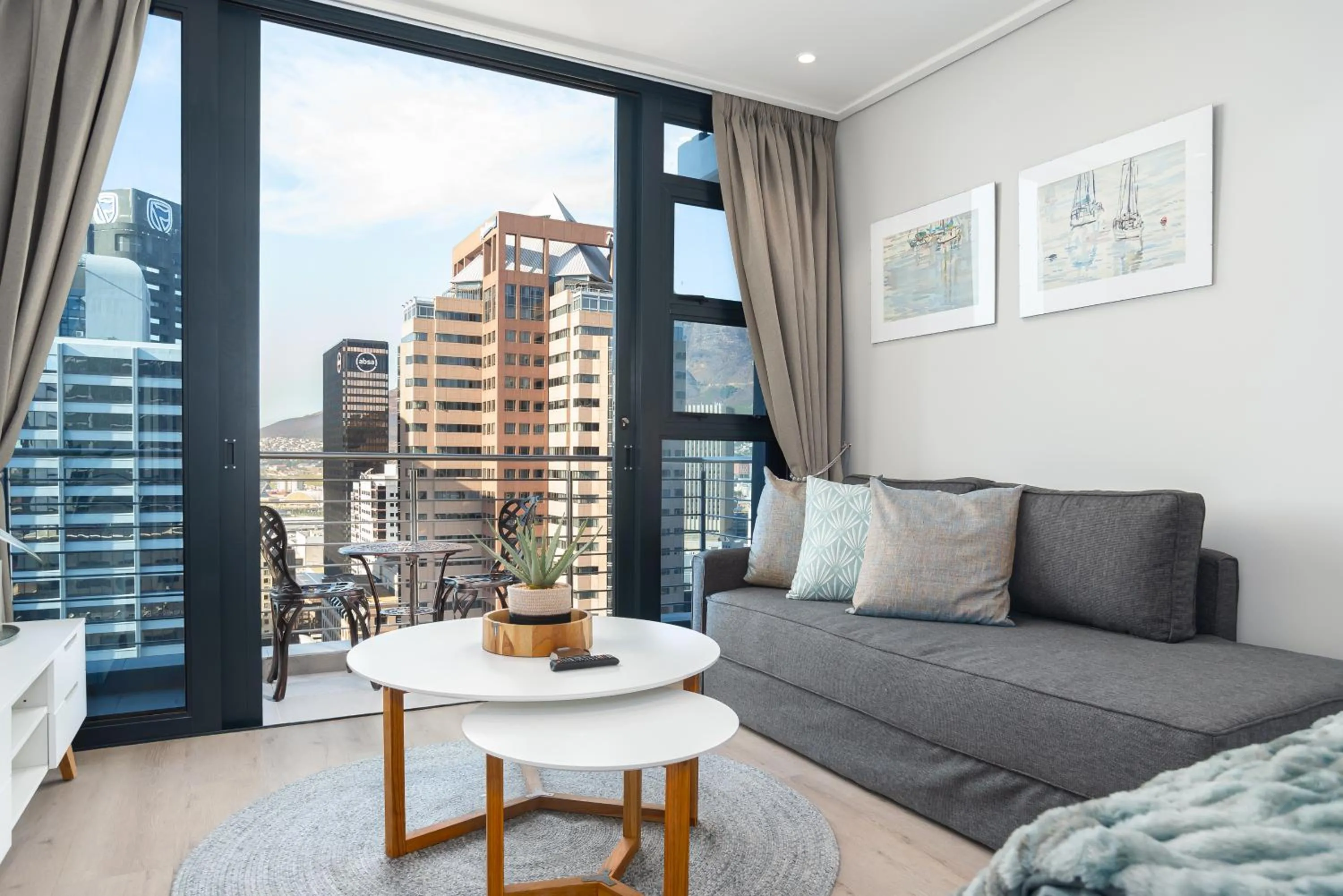16 on Bree Luxury Apartments
