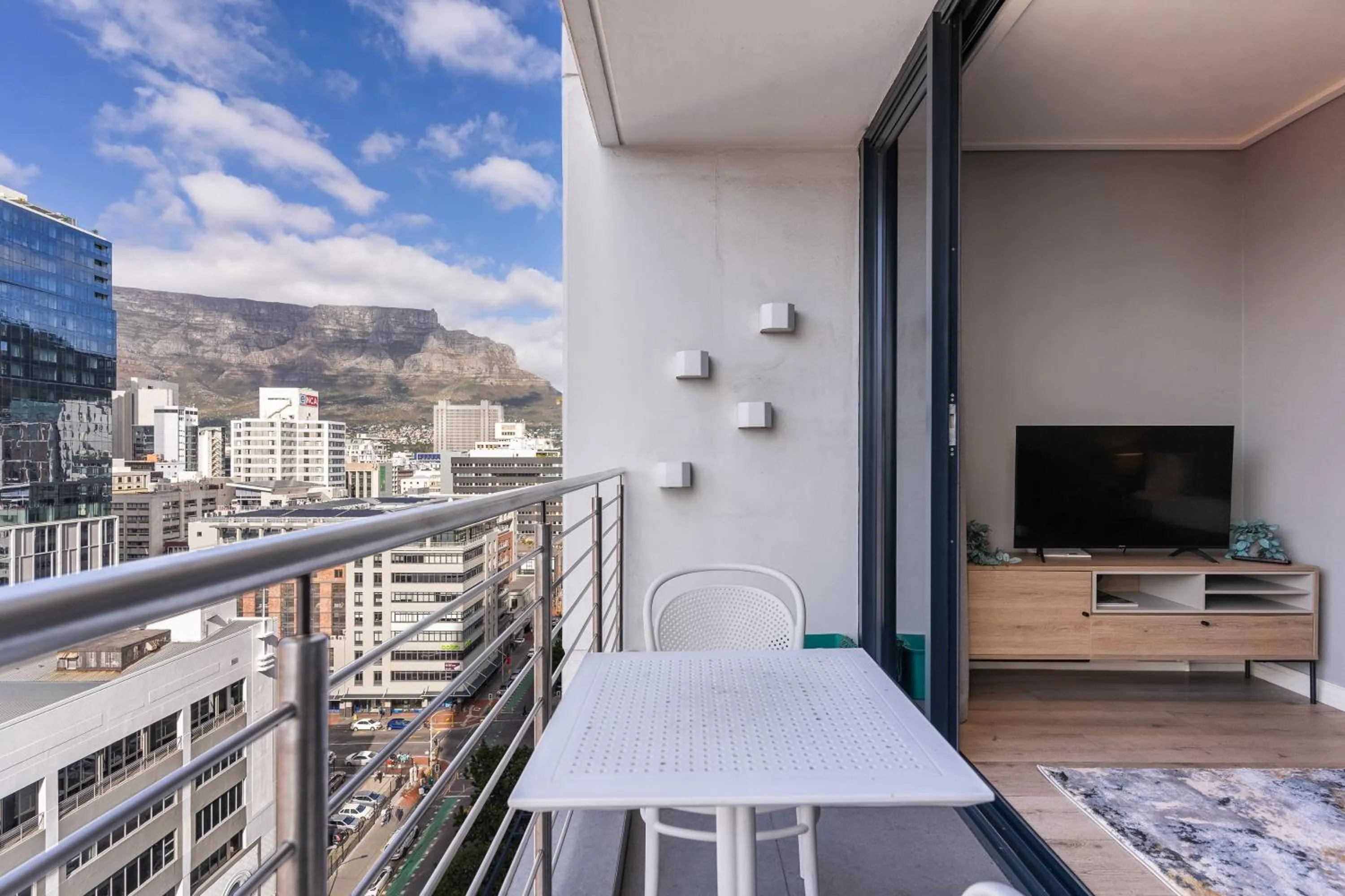 16 on Bree Luxury Apartments