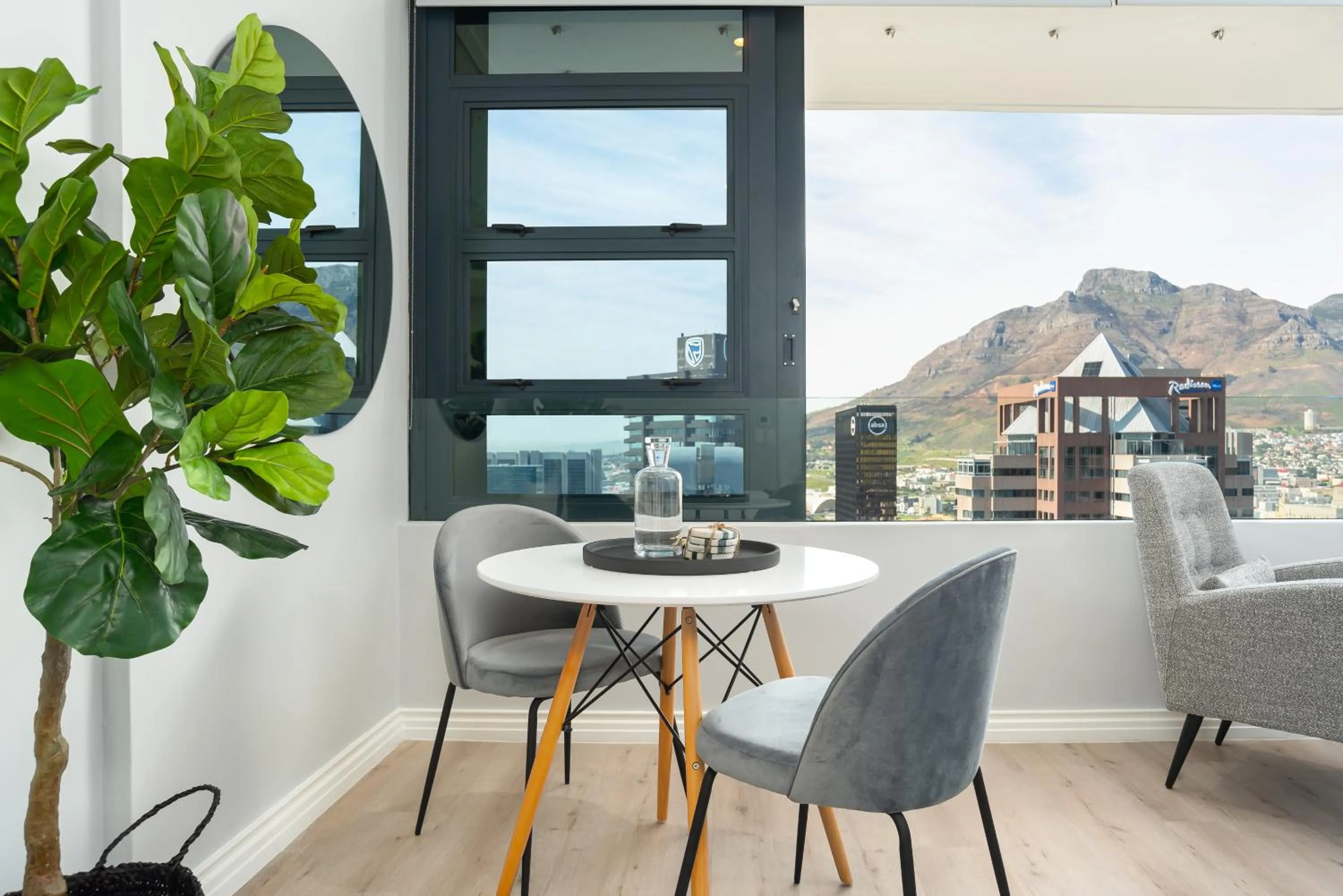 16 on Bree Luxury Apartments