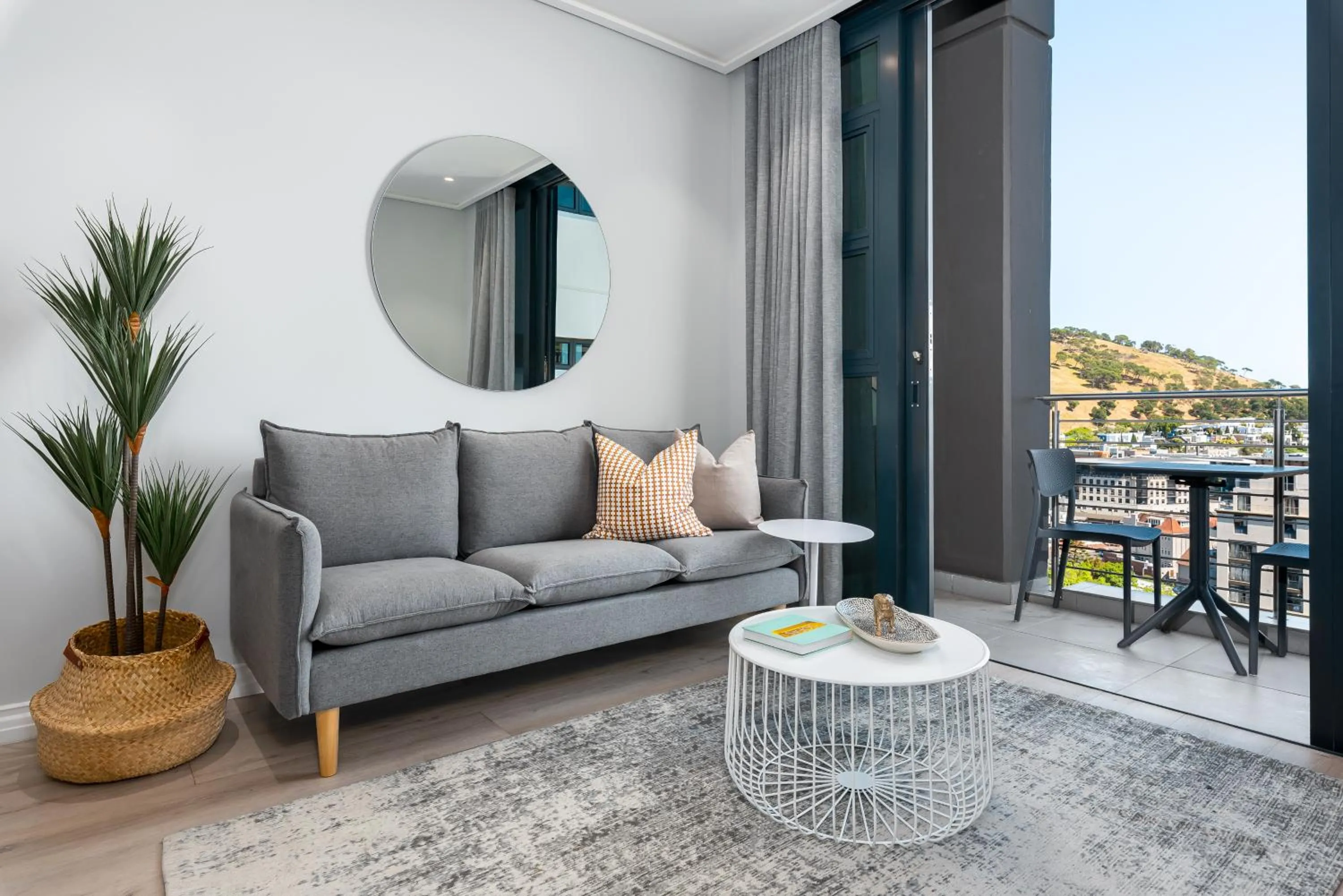 16 on Bree Luxury Apartments