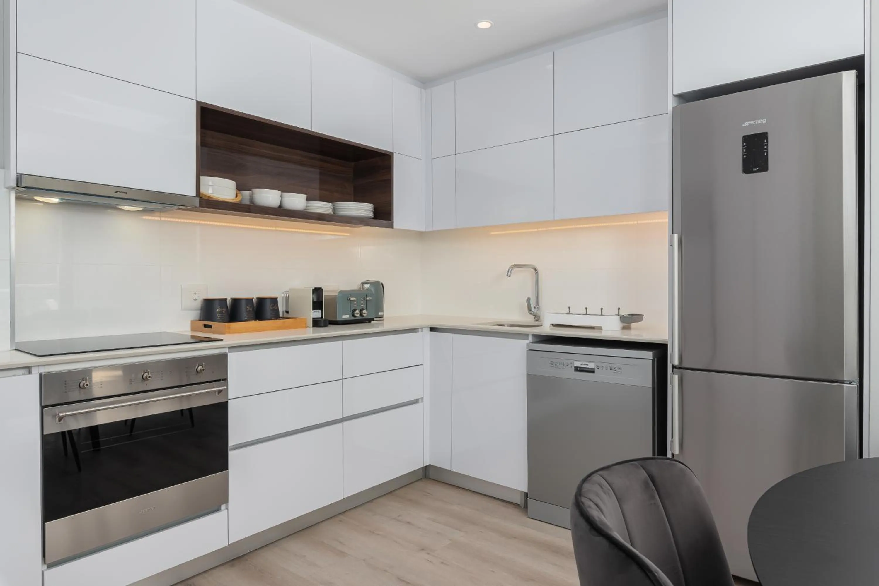 16 on Bree Luxury Apartments