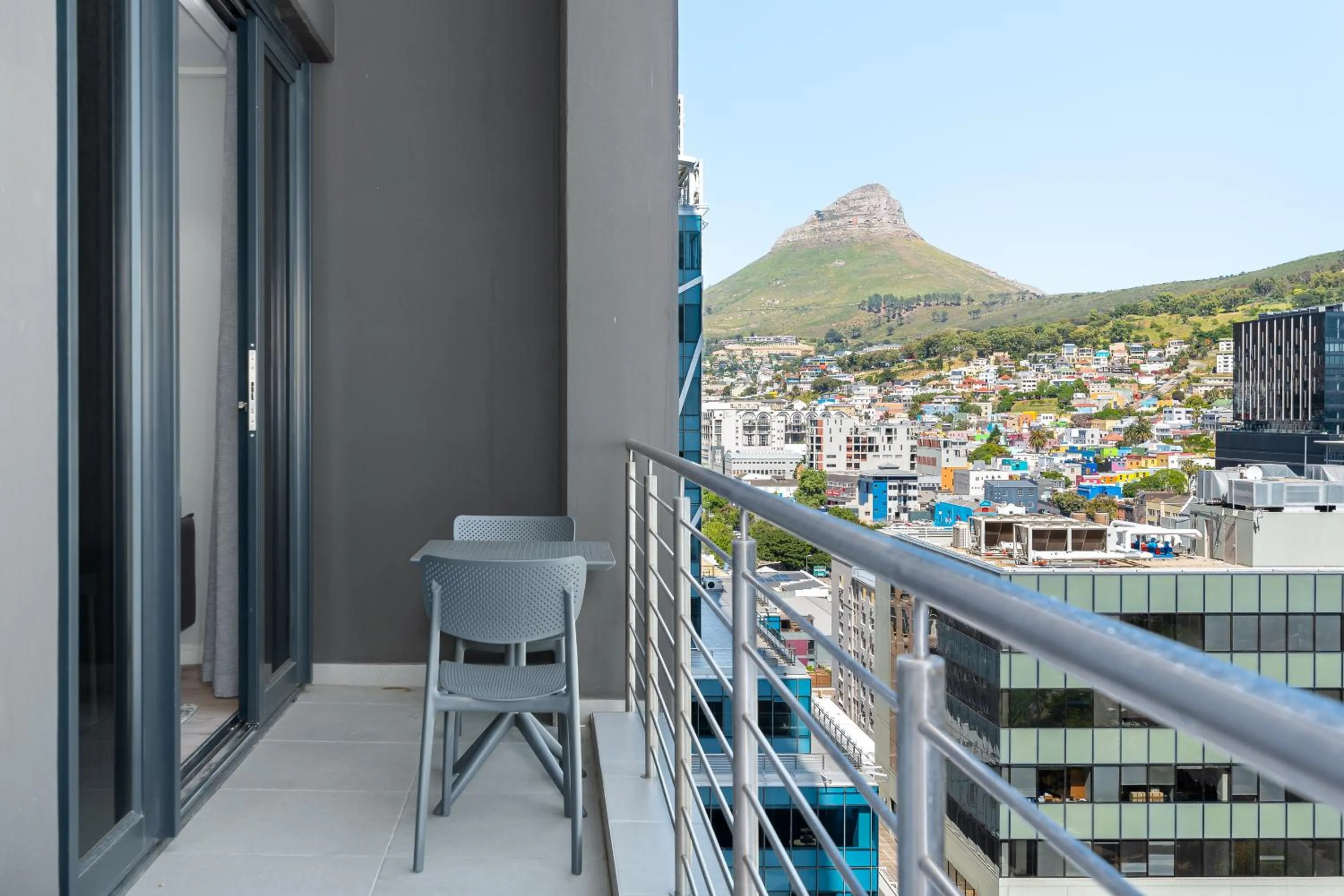 16 on Bree Luxury Apartments