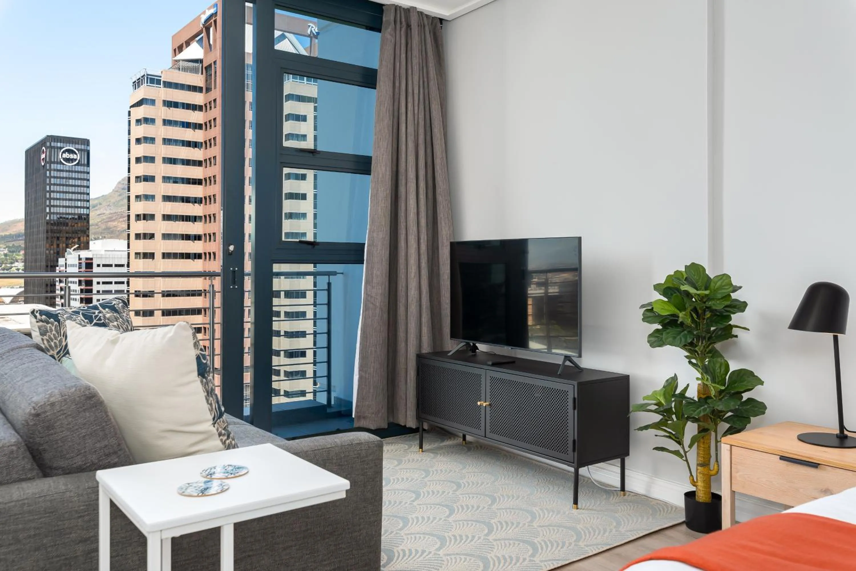 16 on Bree Luxury Apartments