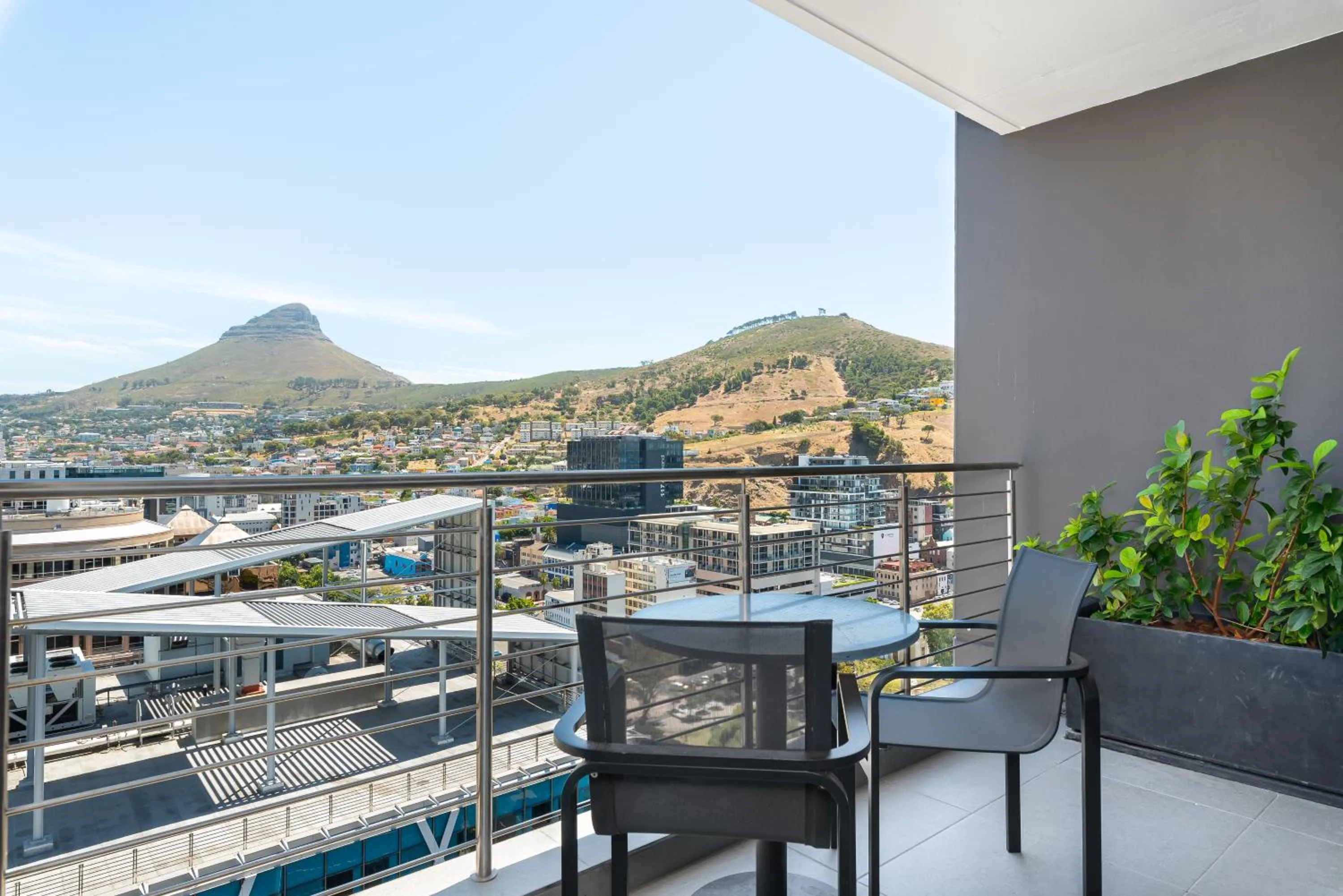16 on Bree Luxury Apartments