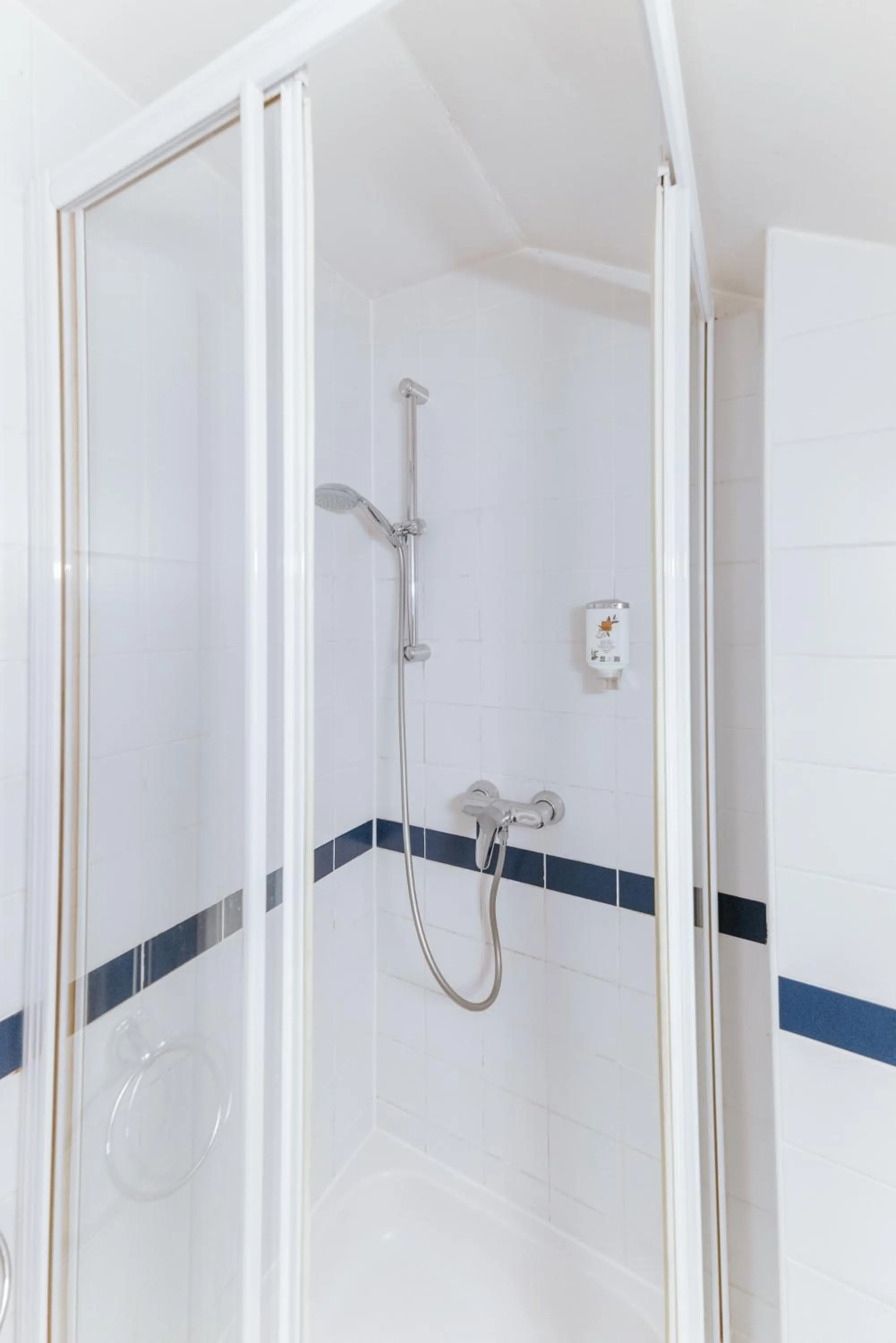 Shower in Garten-Hotel Ochensberger