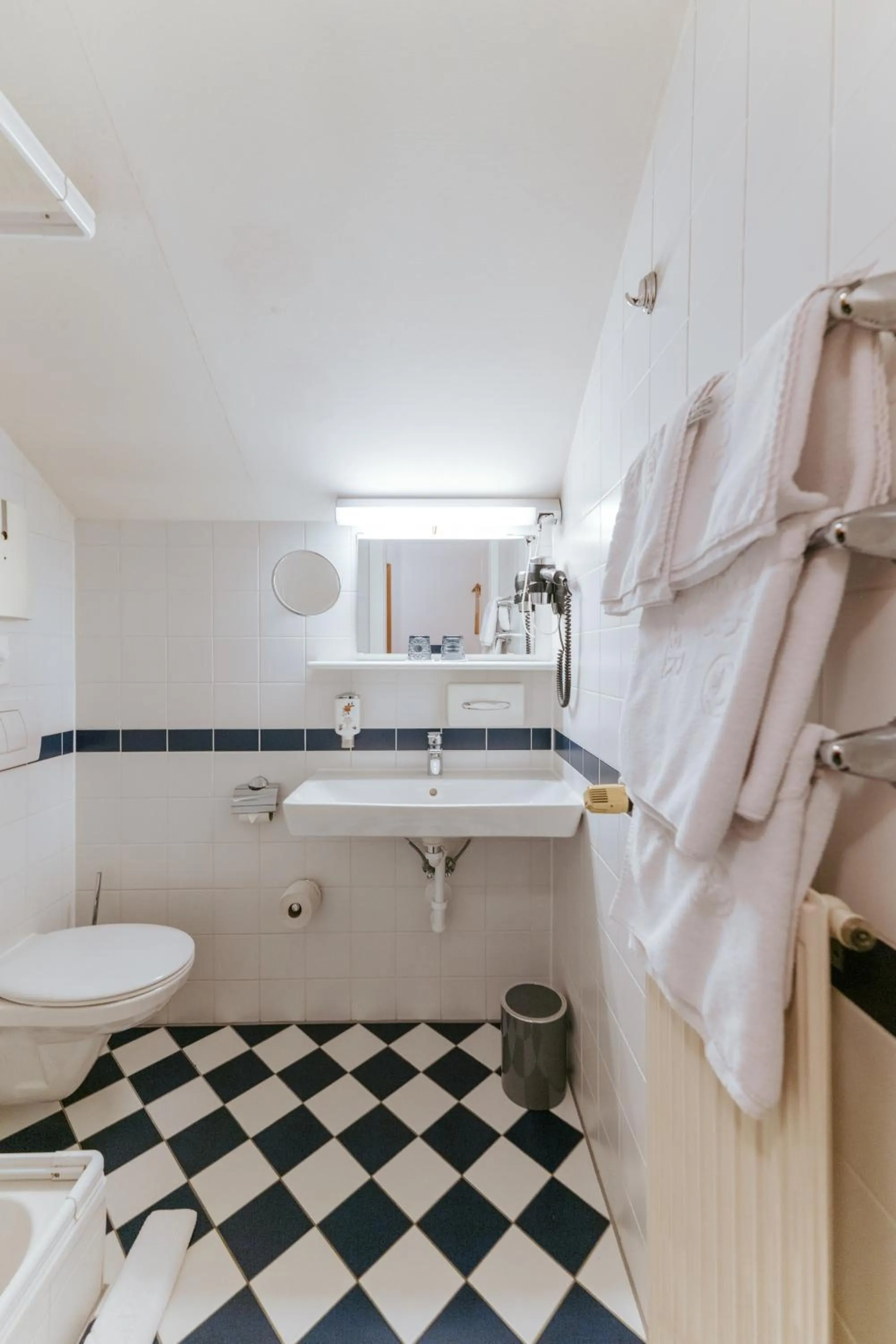 Shower in Garten-Hotel Ochensberger