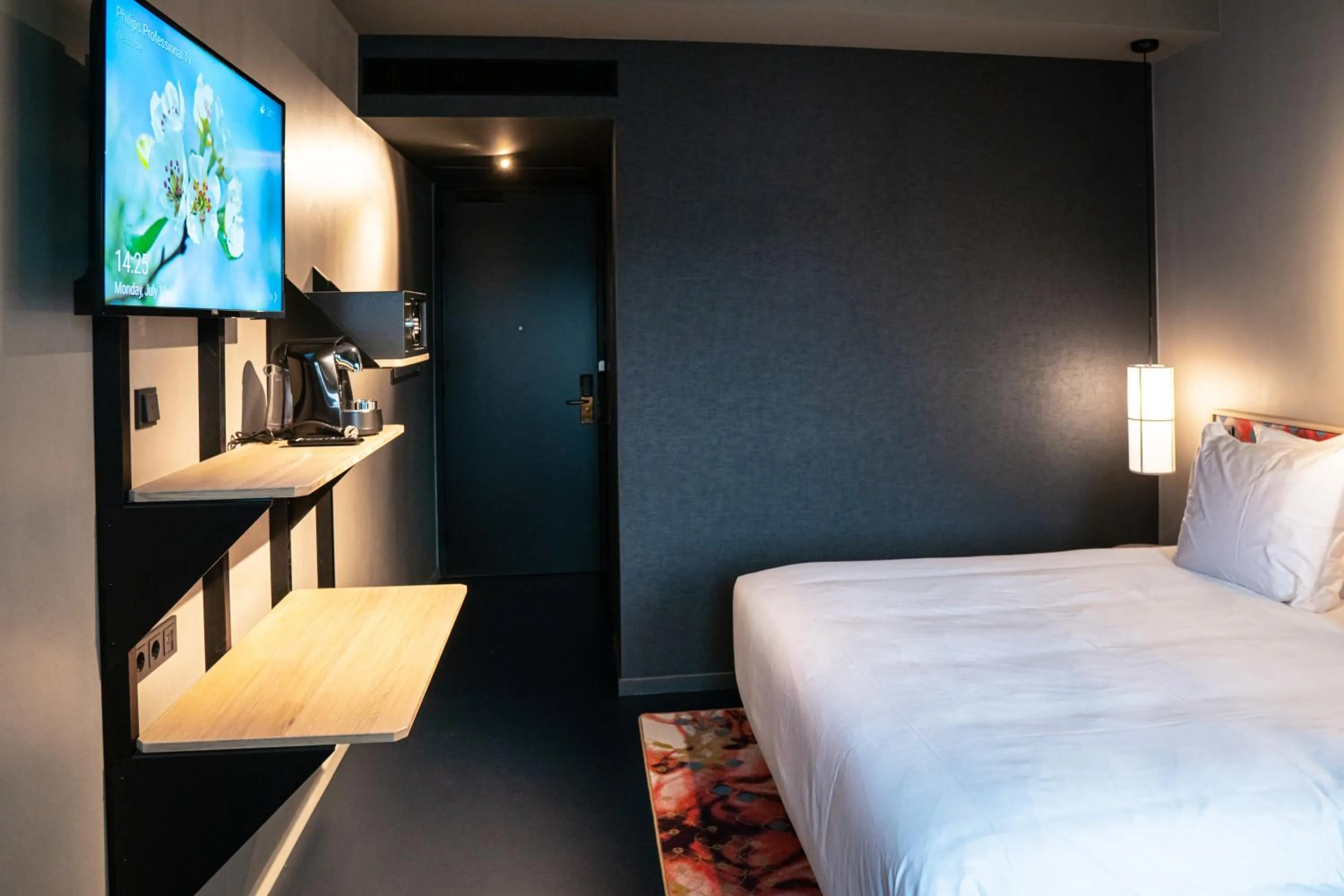 Bed in The Florian Amsterdam Schiphol Airport, WorldHotels Crafted