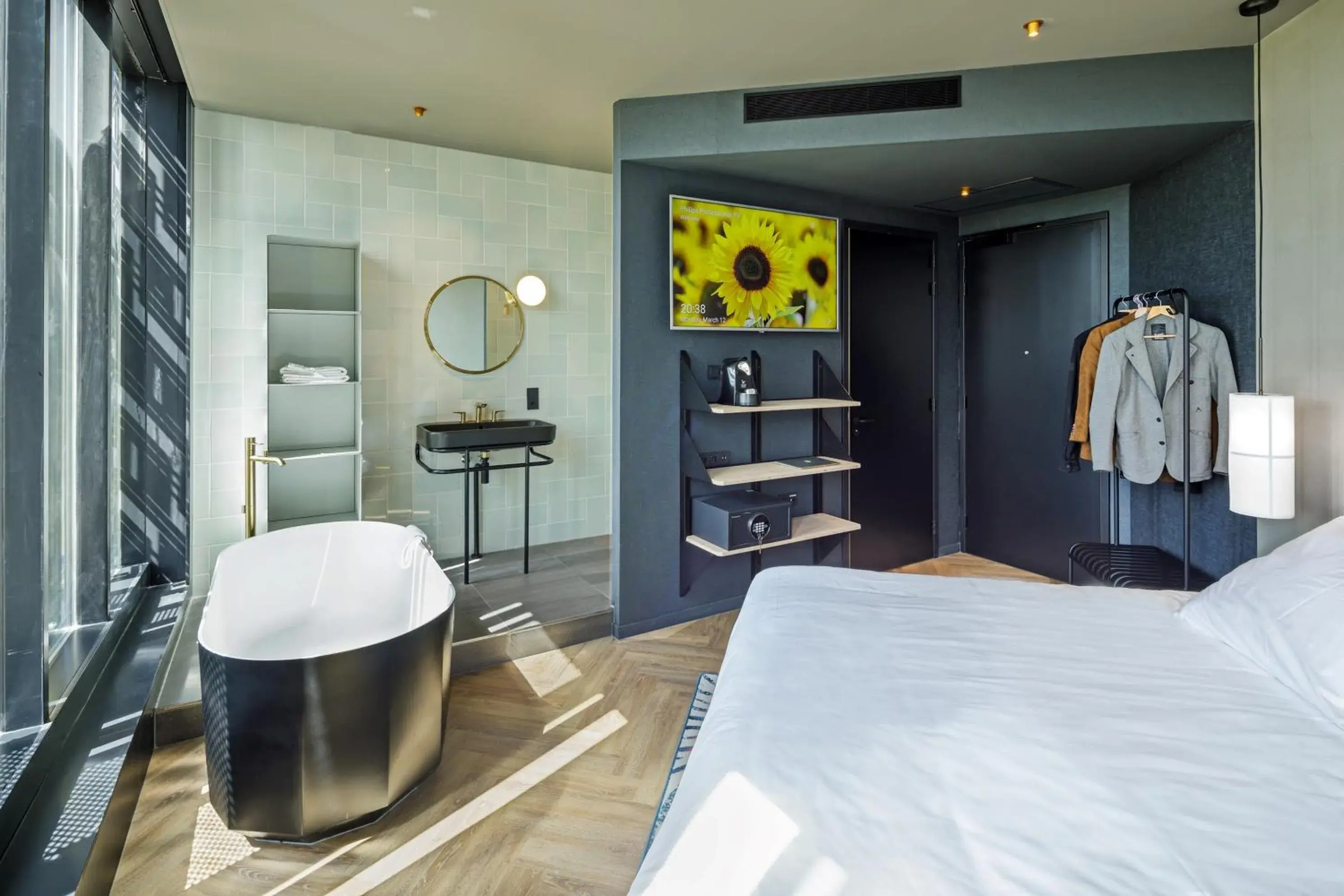 Bedroom, Bed in The Florian Amsterdam Schiphol Airport, WorldHotels Crafted Bedroom, Bed in The Florian Amsterdam Schiphol Airport, WorldHotels Crafted