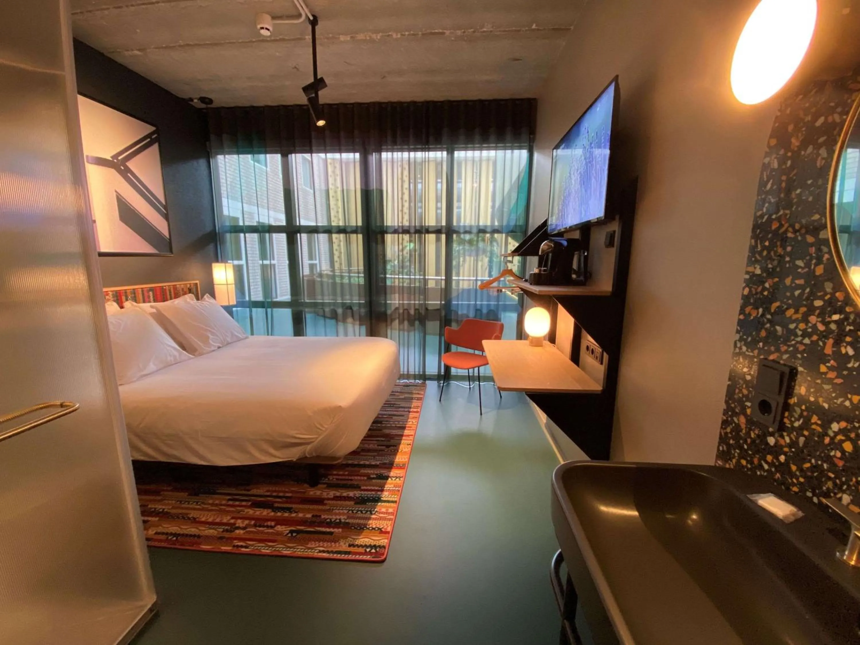 Bed in The Florian Amsterdam Schiphol Airport, WorldHotels Crafted