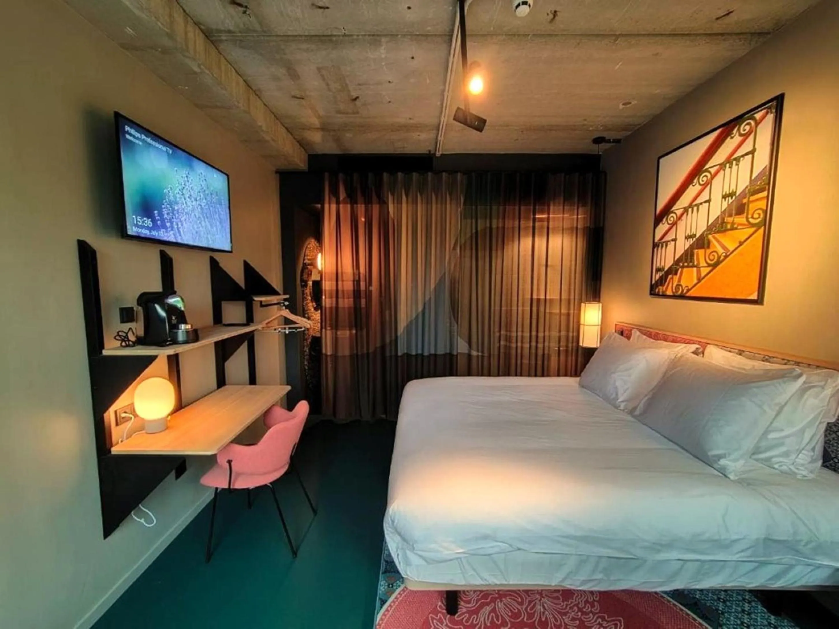 Bed in The Florian Amsterdam Schiphol Airport, WorldHotels Crafted