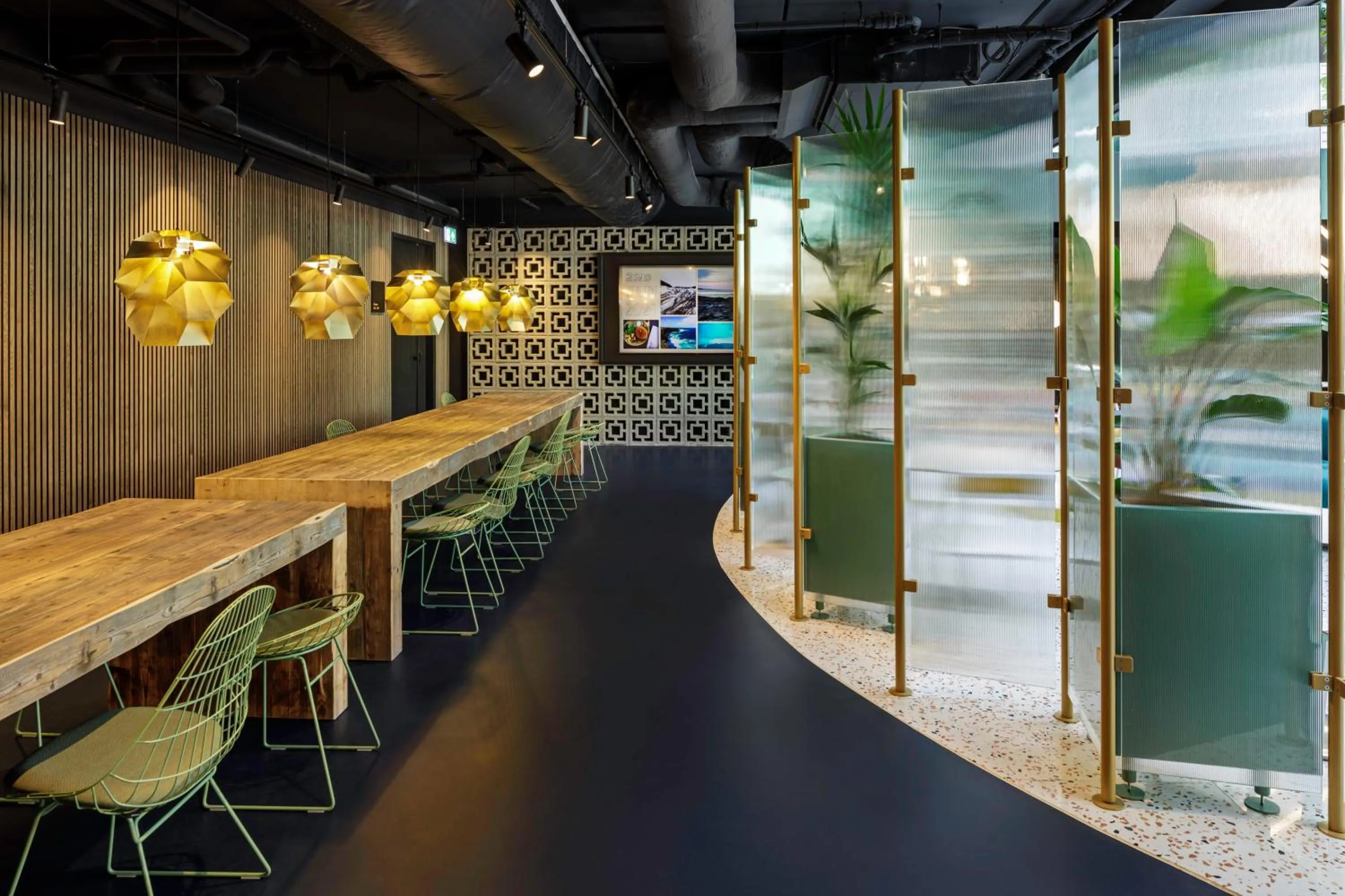 Restaurant/places to eat in The Florian Amsterdam Schiphol Airport, WorldHotels Crafted