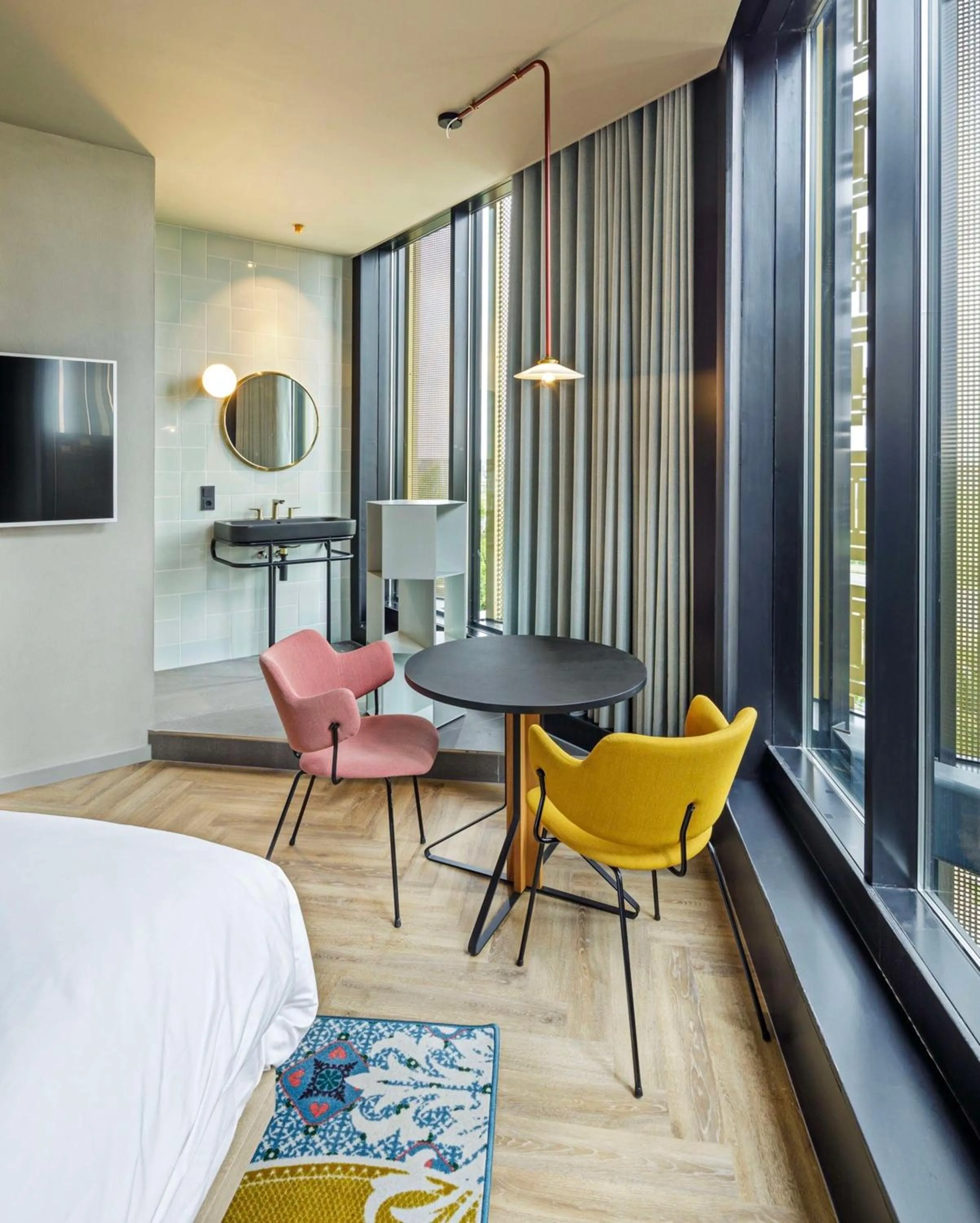 Bedroom, Bed in The Florian Amsterdam Schiphol Airport, WorldHotels Crafted