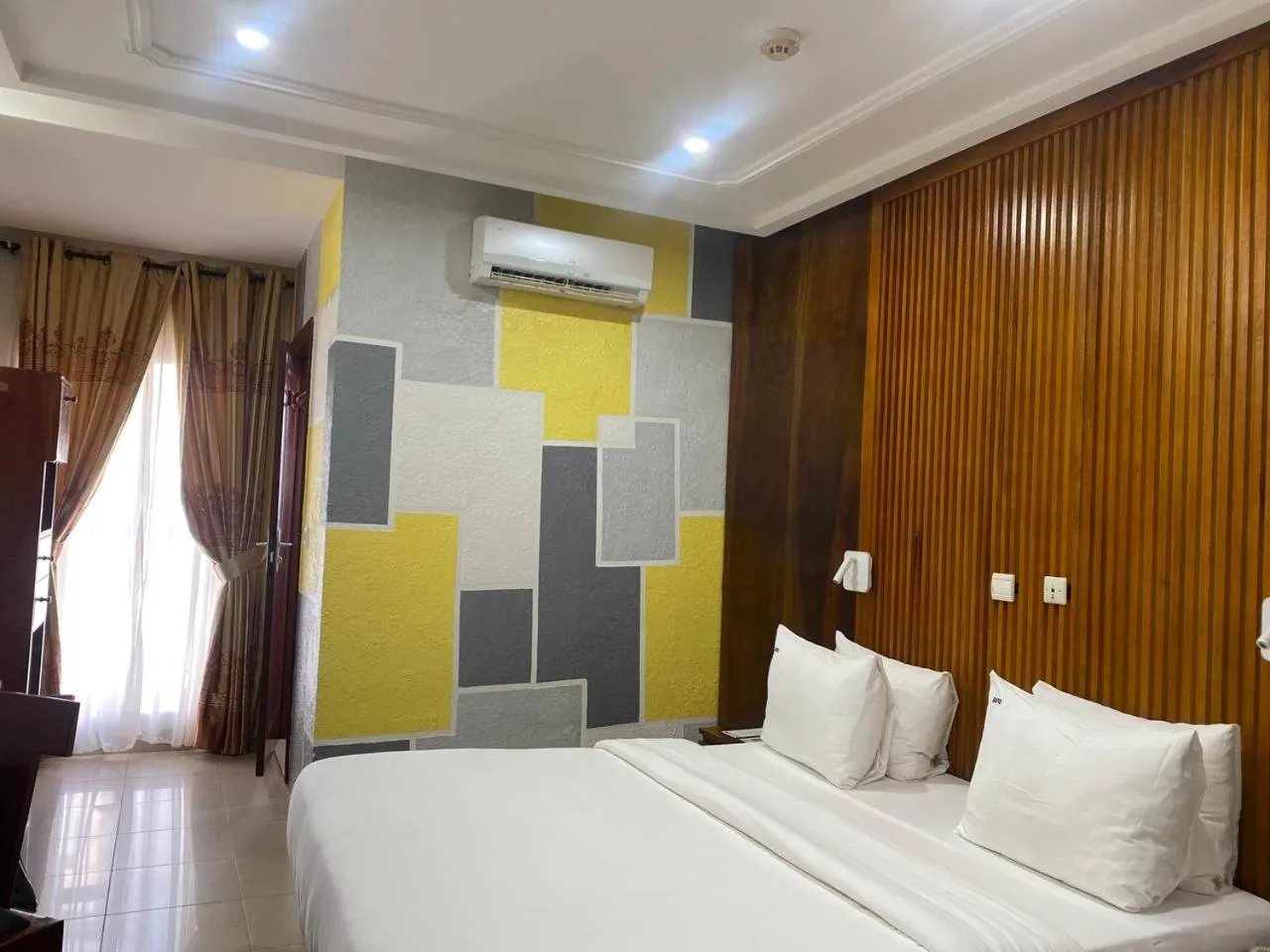 Bed in Bano Palace Hotel