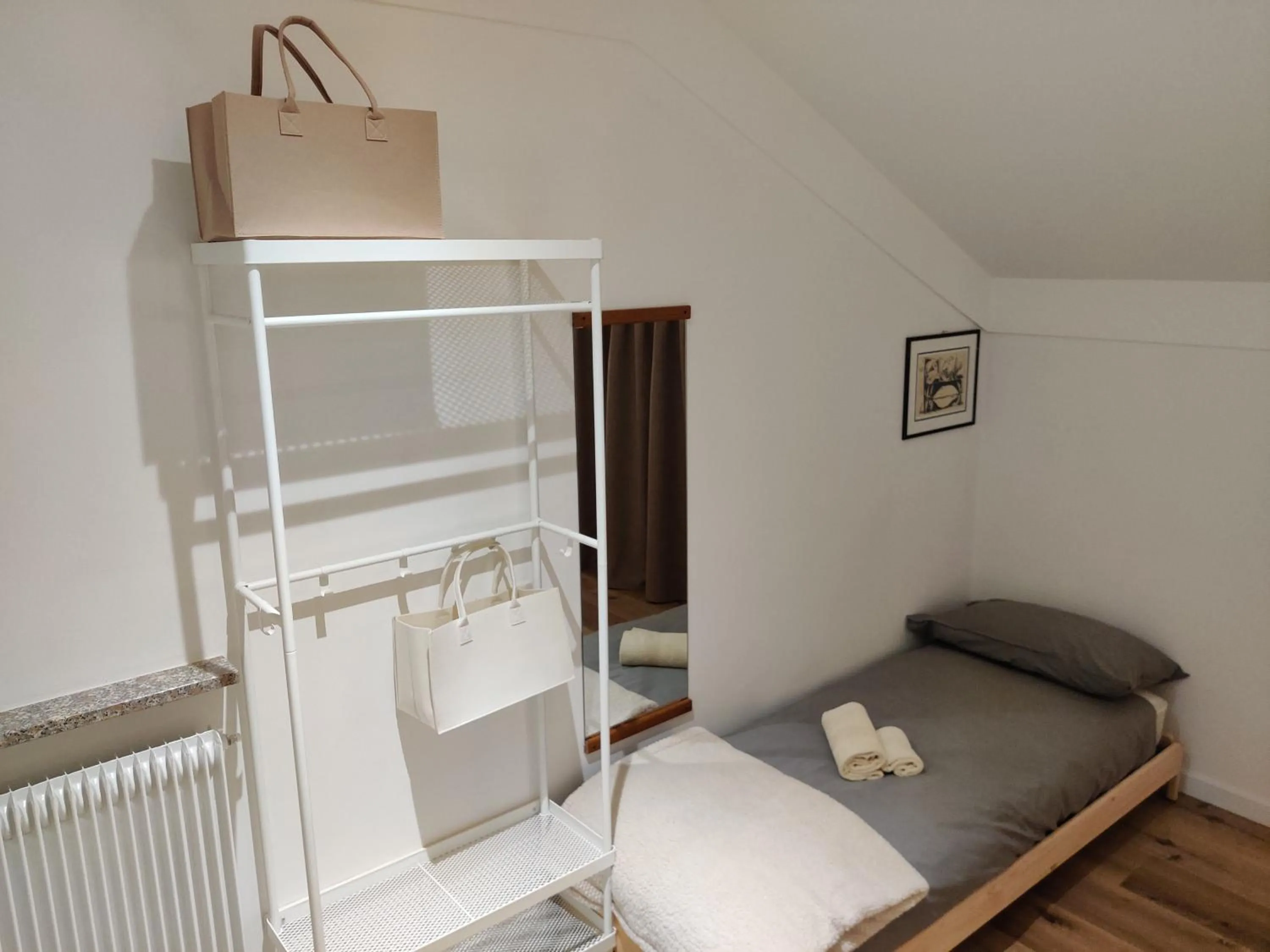 Living room, Bed in B&B La Fosina