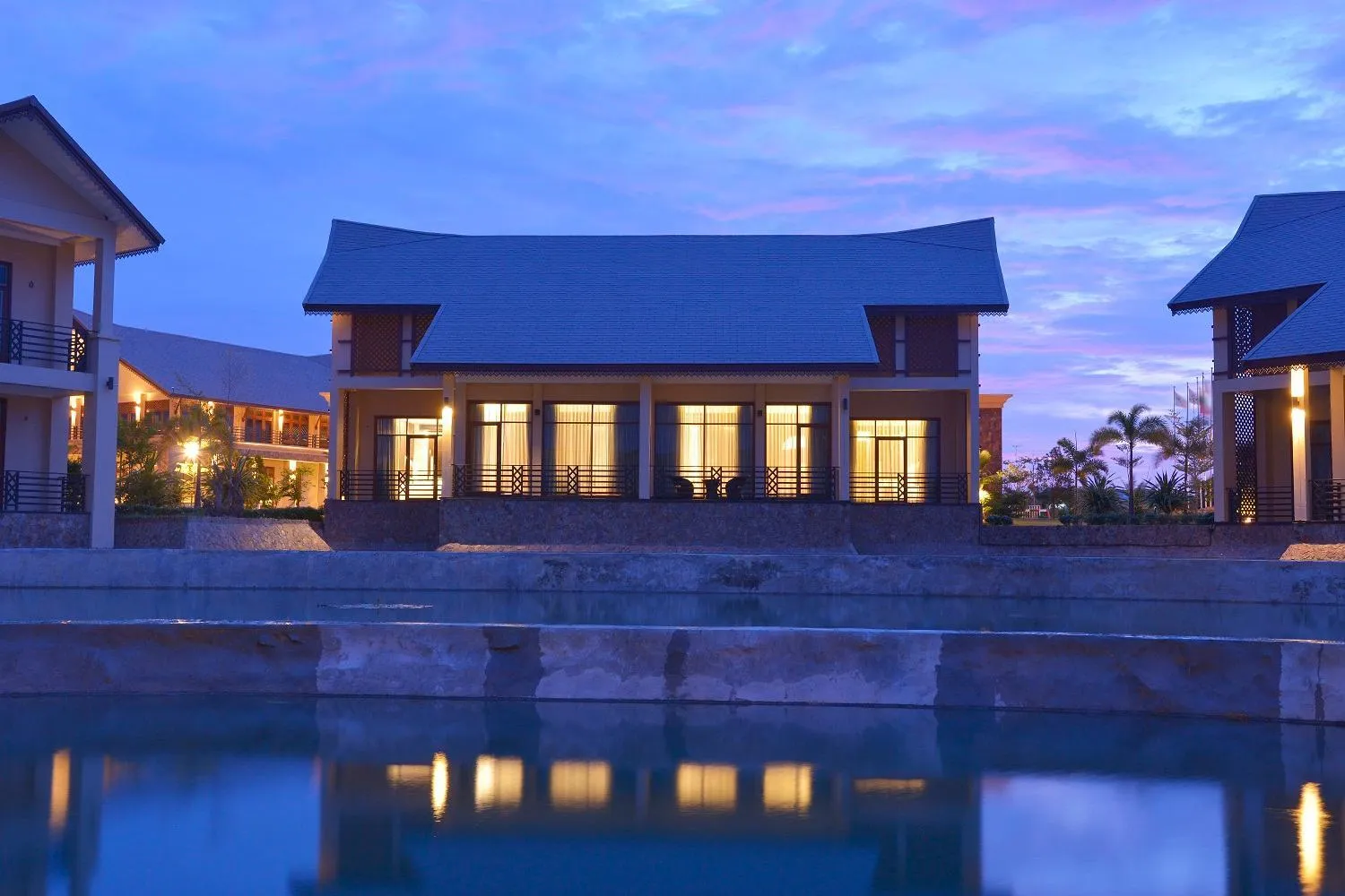 Lake view in Emerald Palace Hotel