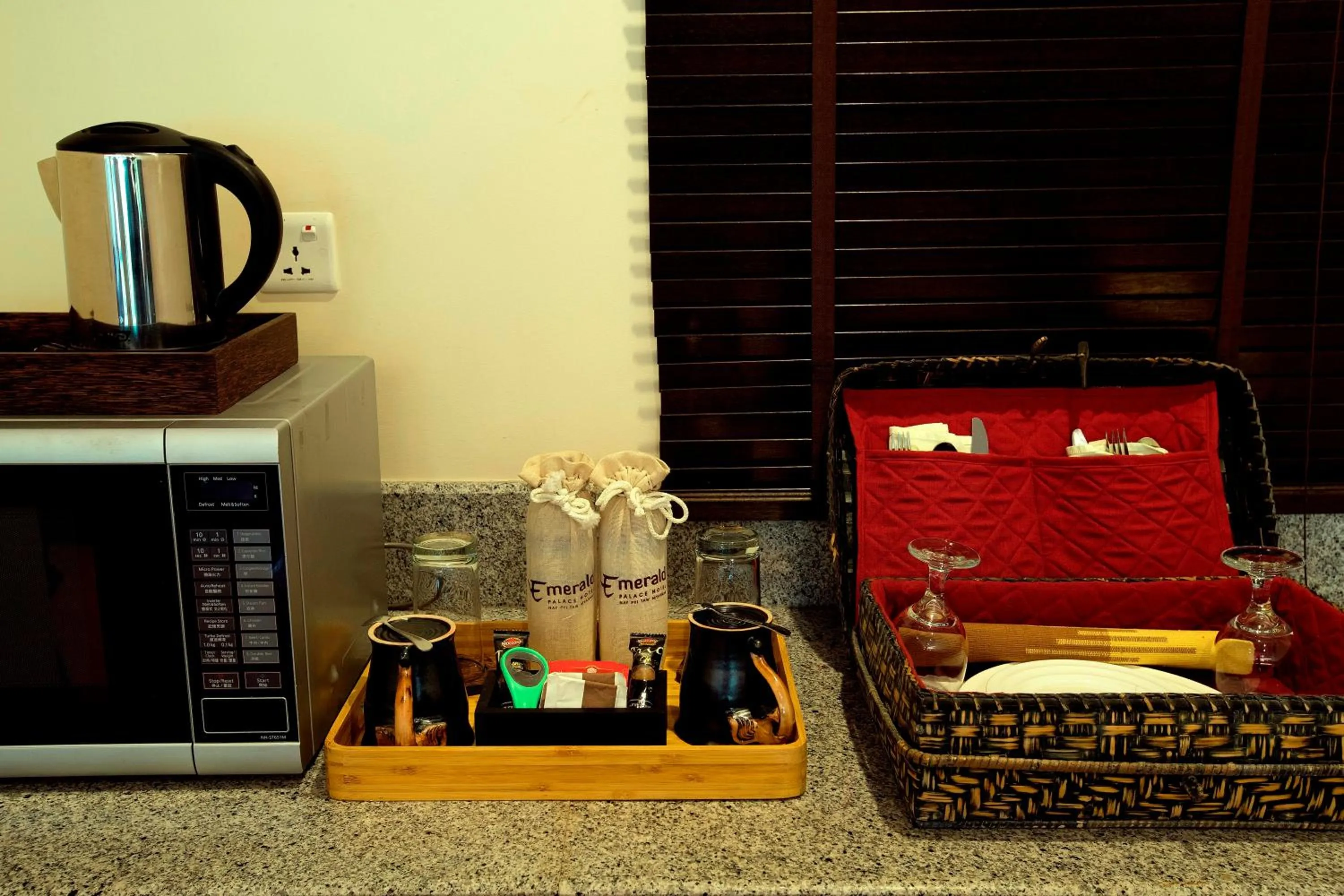 Area and facilities in Emerald Palace Hotel