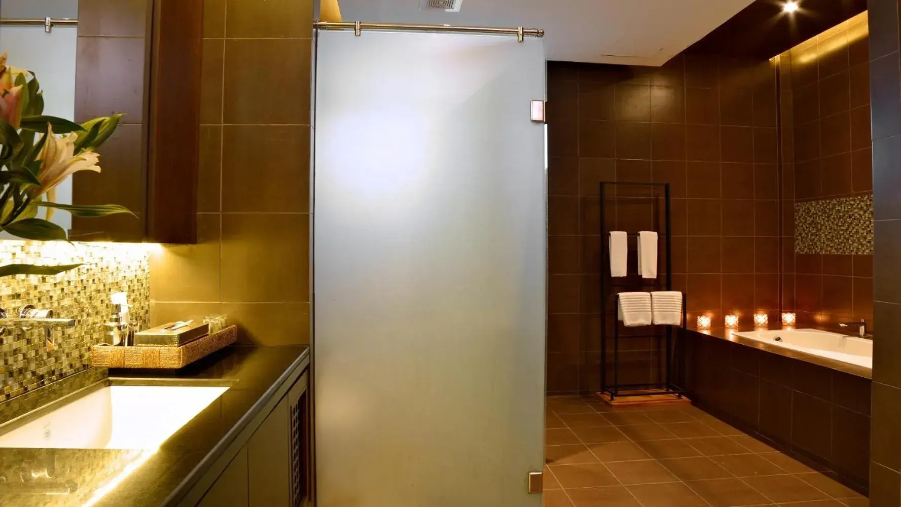 Bathroom in Emerald Palace Hotel Bathroom in Emerald Palace Hotel