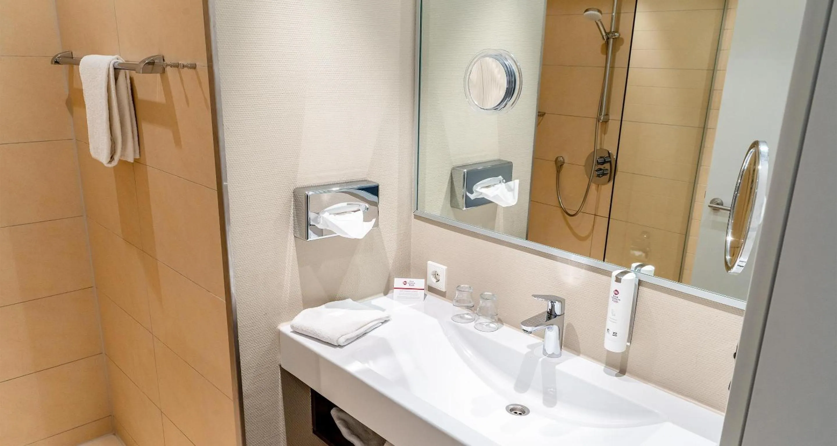 Bathroom in Best Western Plus Hotel Ostertor