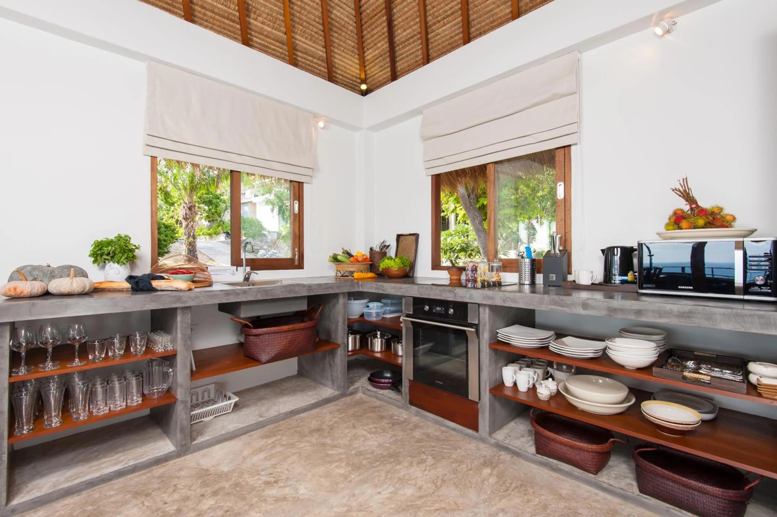 Kitchen or kitchenette in Cape Shark Villas