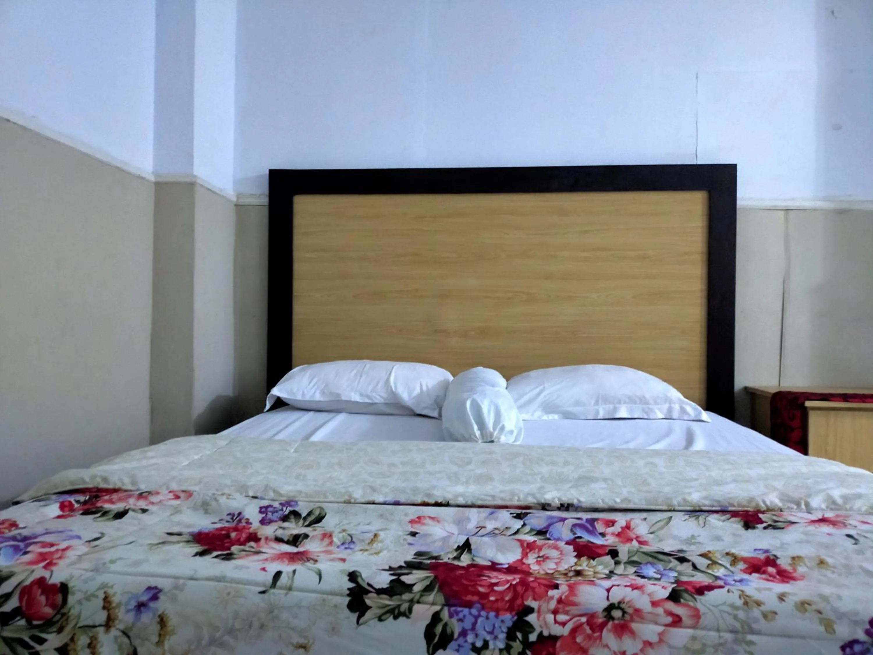 Bed in Hotel Nirwana Ternate RedPartner