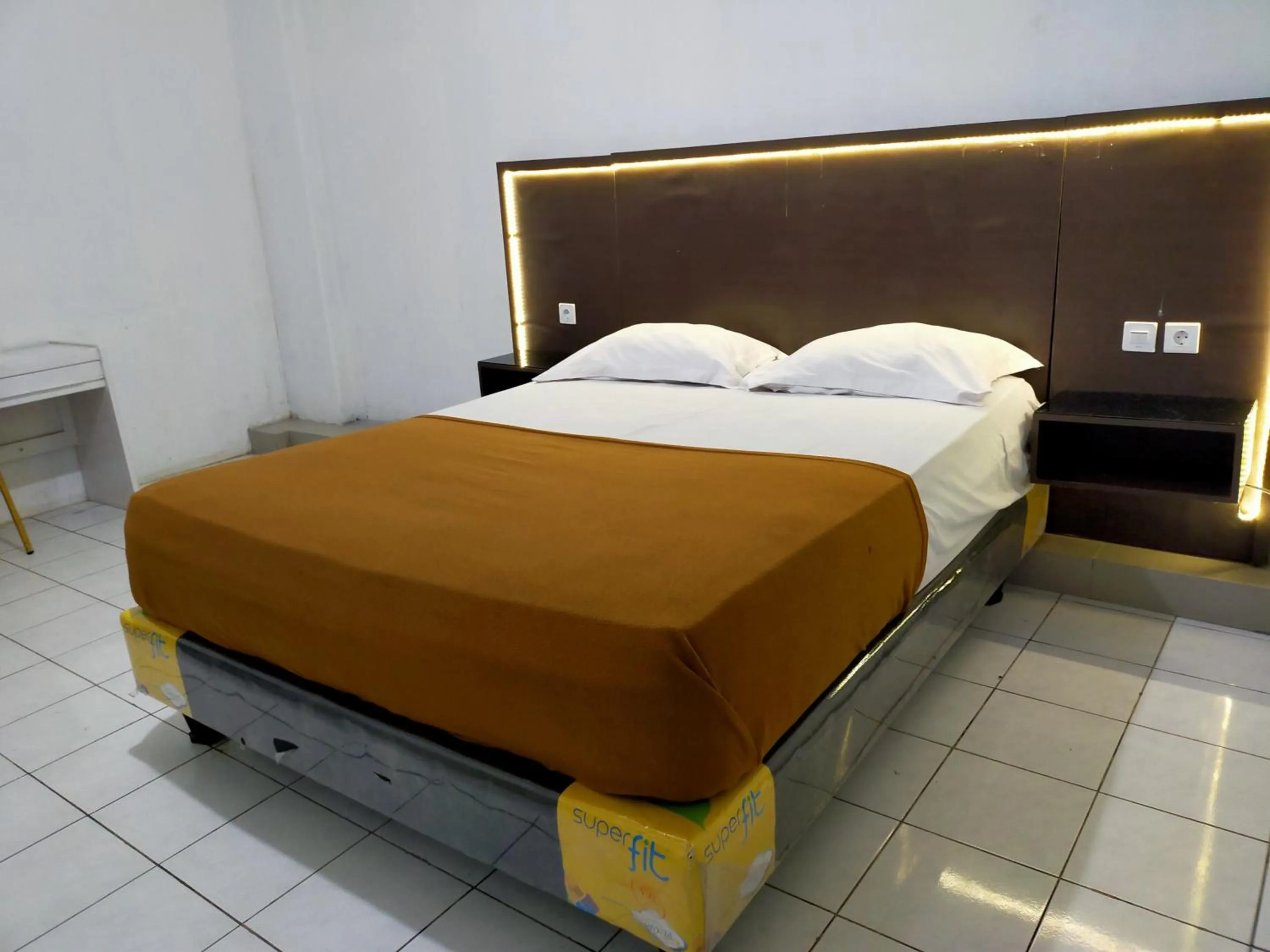 Bed in Hotel Nirwana Ternate RedPartner