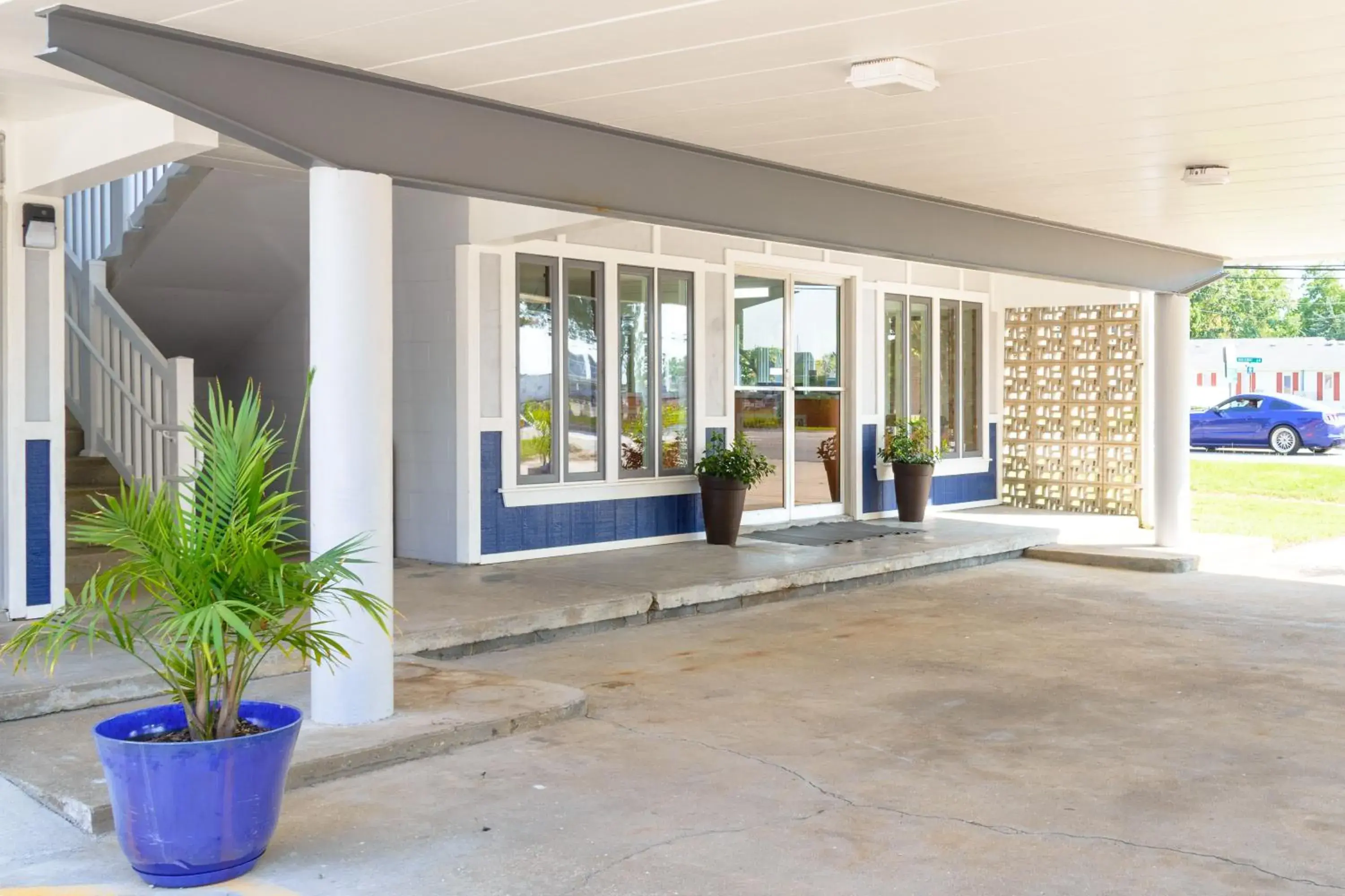 Facade/entrance in Heart of Manteo Facade/entrance in Heart of Manteo