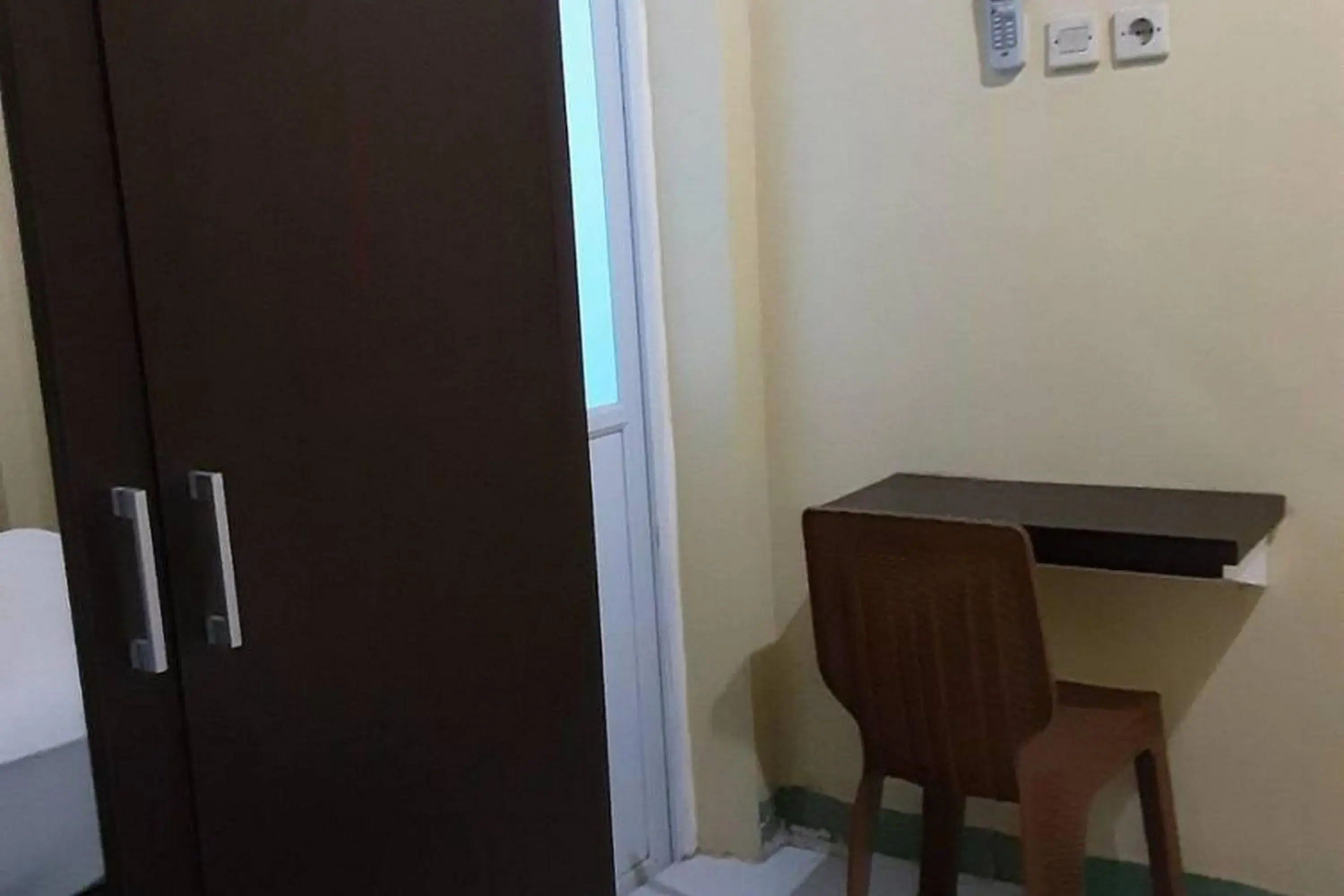 Bedroom in Guest House Syariah LP3B Brebes RedPartner Bedroom in Guest House Syariah LP3B Brebes RedPartner