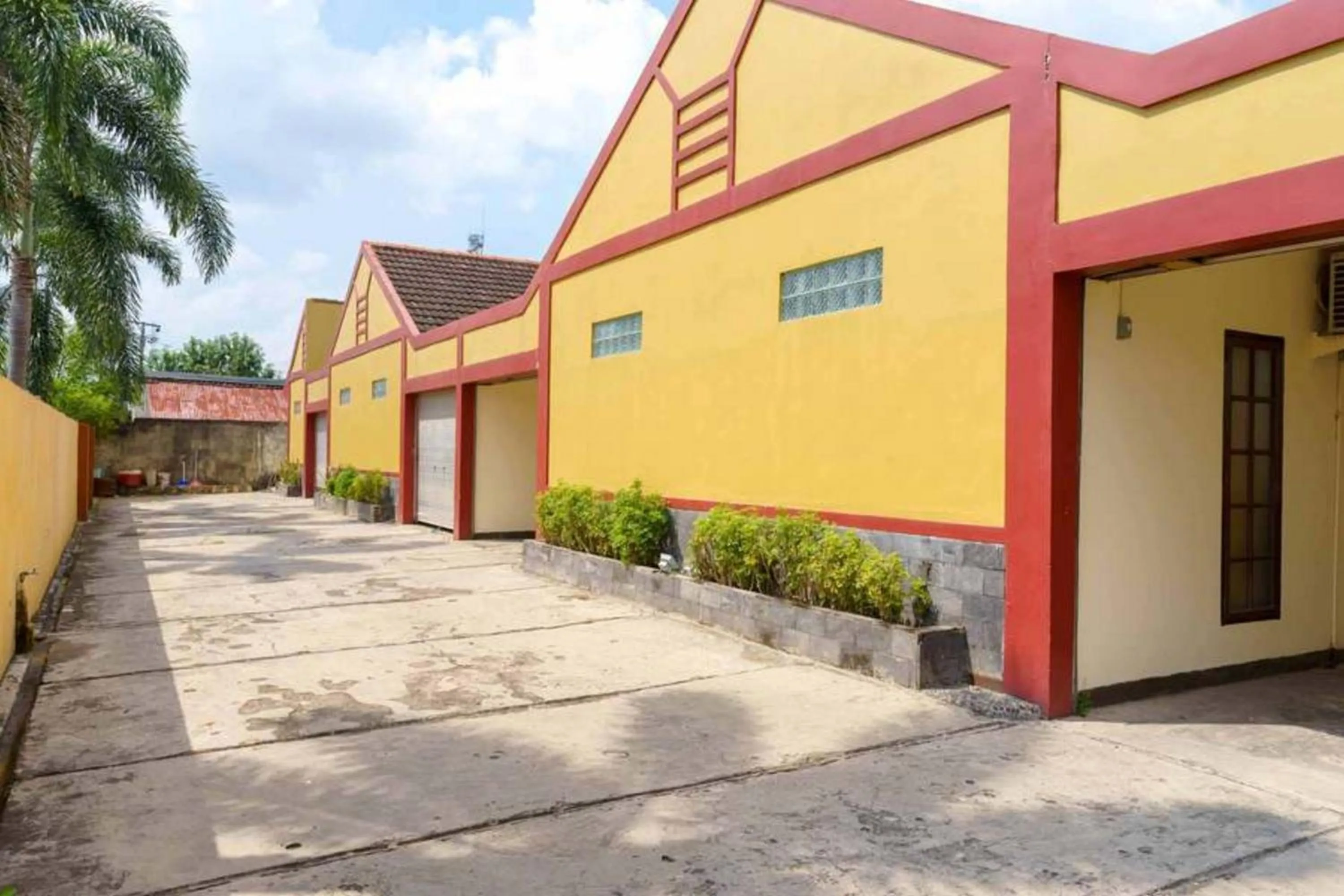 Property building in RedDoorz at Dwipa Wisata Hotel Lampung