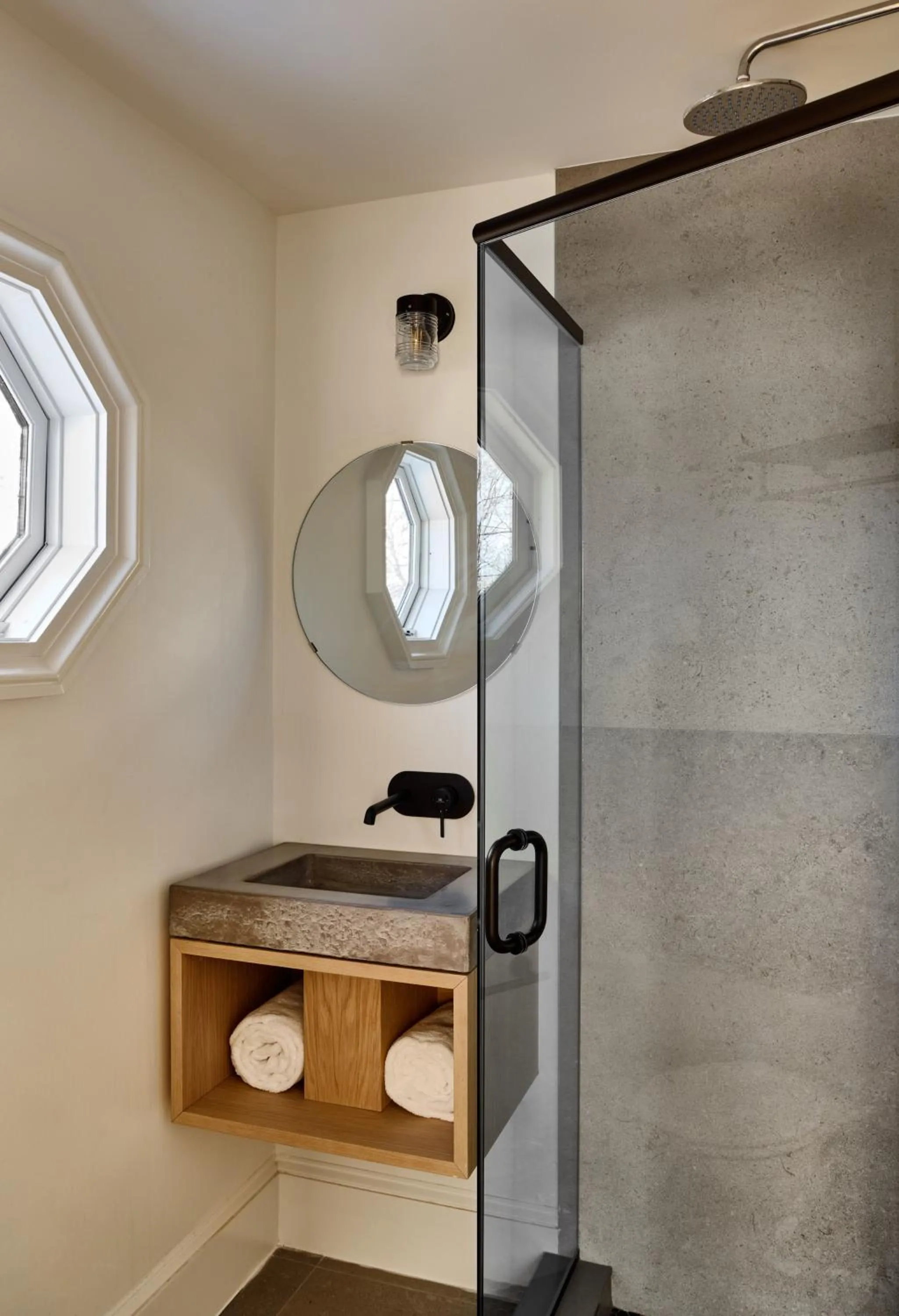 Bathroom in AWOL Kennebunkport