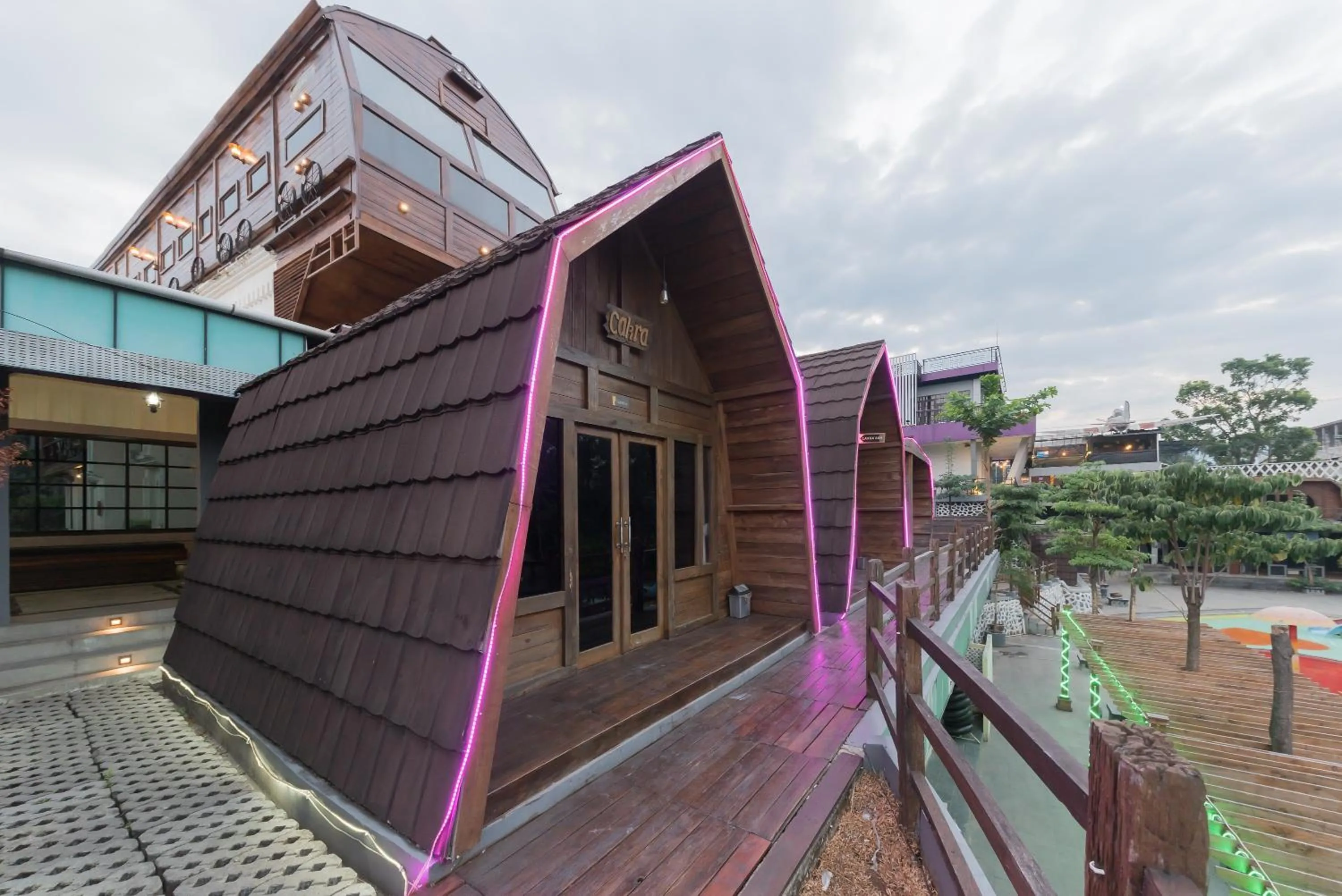 Property building in Urbanview Hotel Cianjur City Park by RedDoorz