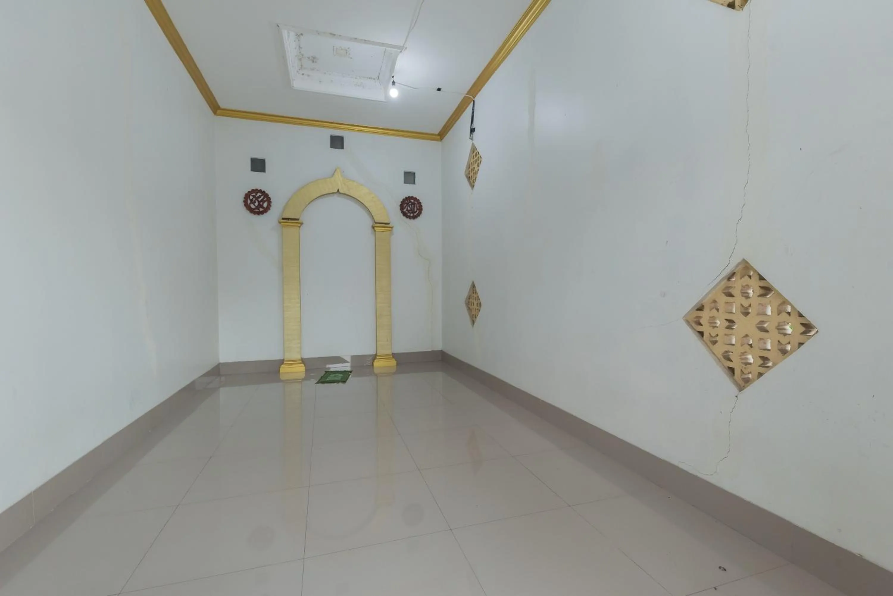 Property building in Urbanview Hotel Cianjur City Park by RedDoorz