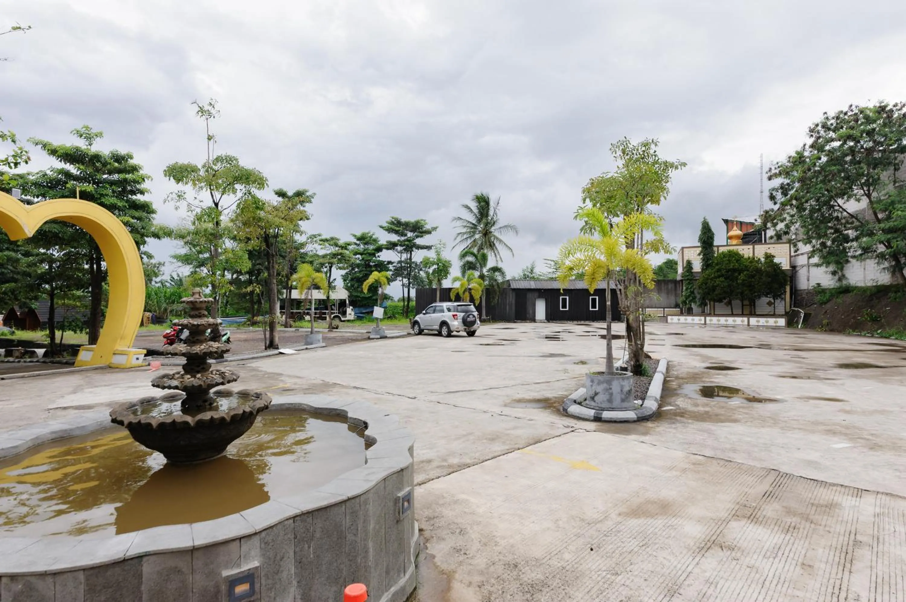 Property building in Urbanview Hotel Cianjur City Park by RedDoorz