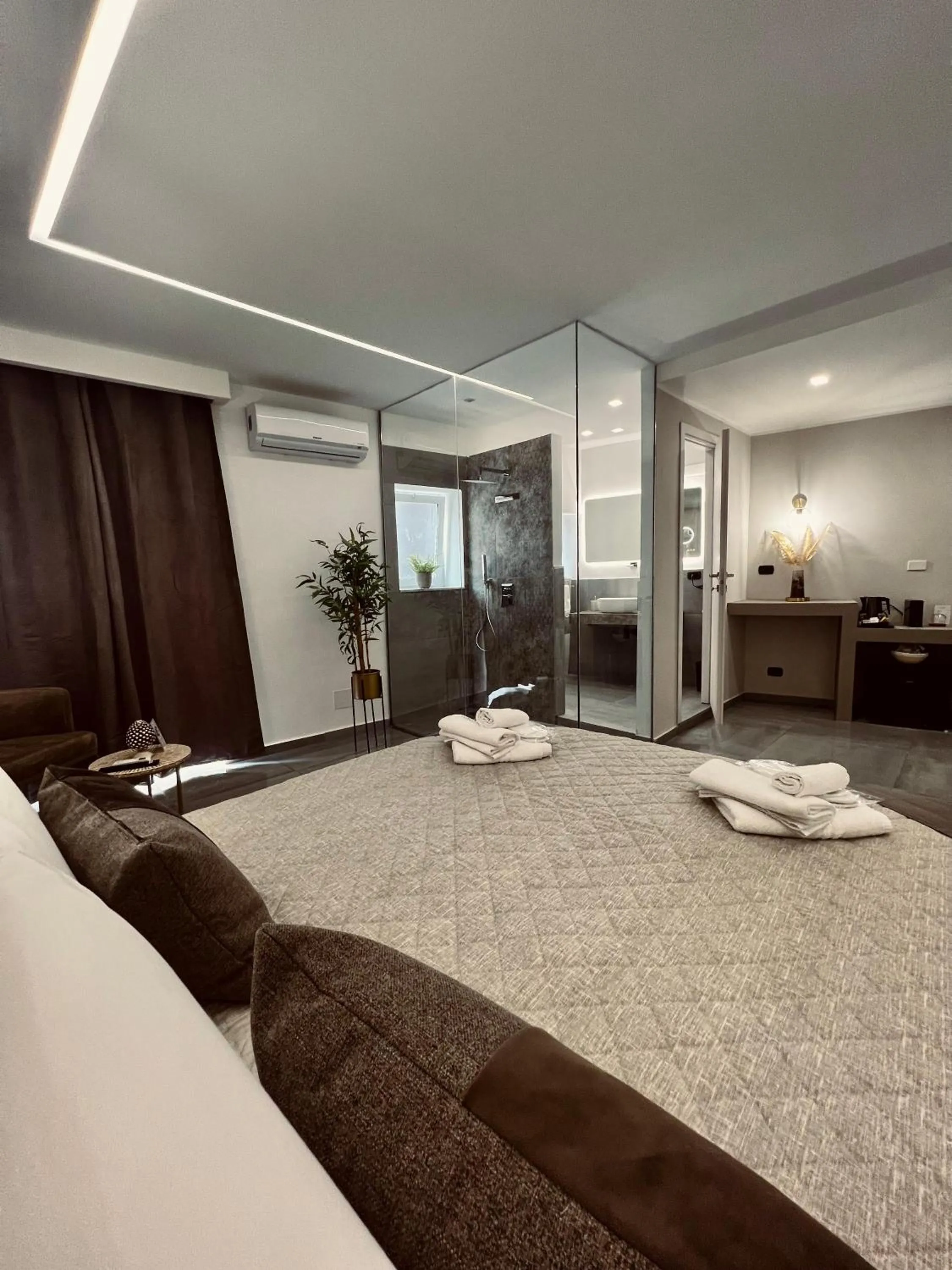 Bed in Palermo Inn Boutique Hotel