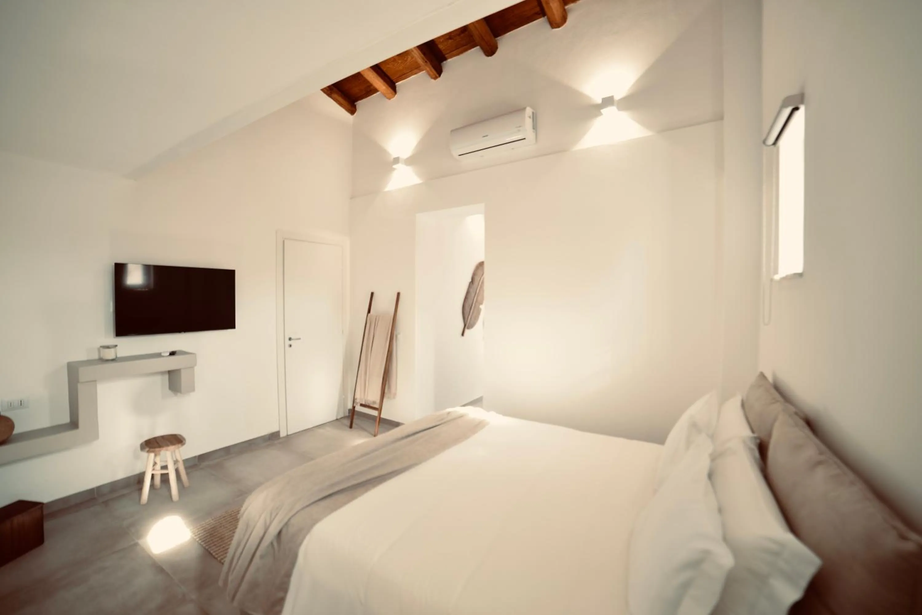 Bed in Palermo Inn Boutique Hotel