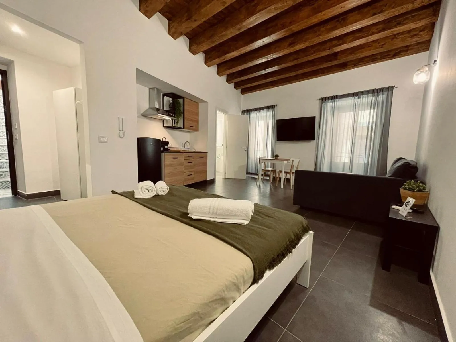 Bed in Palermo Inn Boutique Hotel