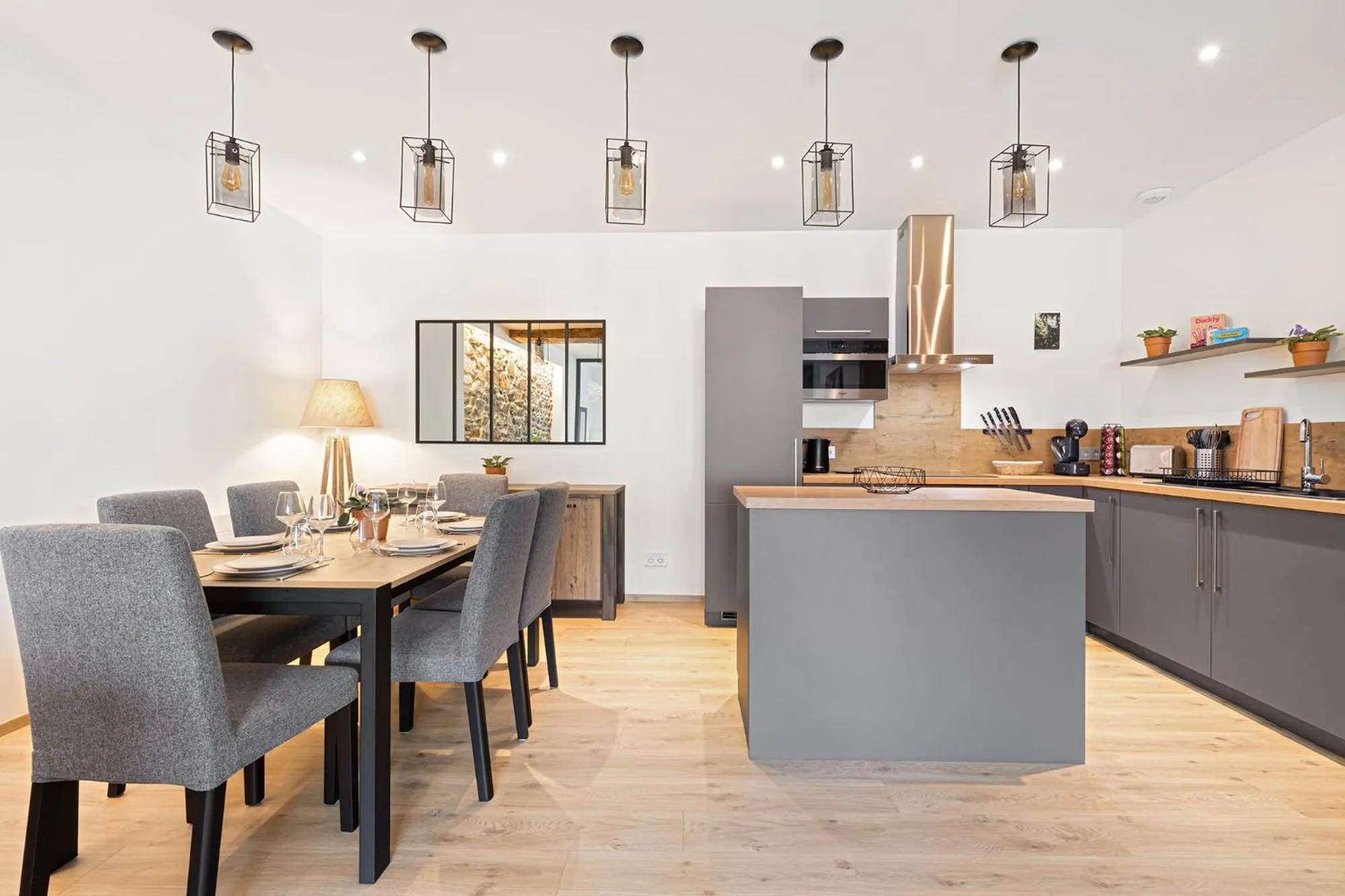 Design et charme, 100m2 face à la Saône