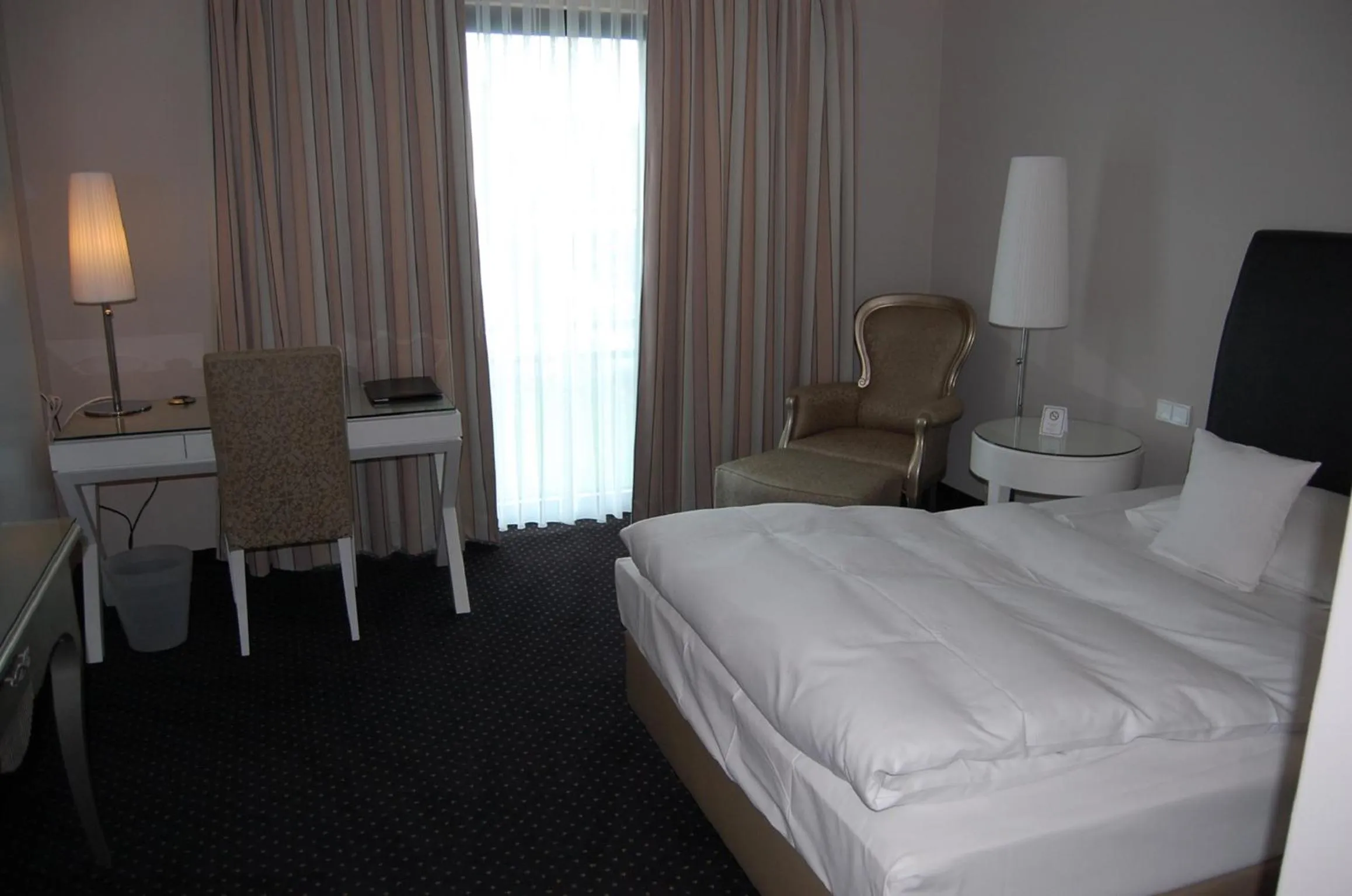 Bedroom, Bed in Hotel & Restaurant Schönau